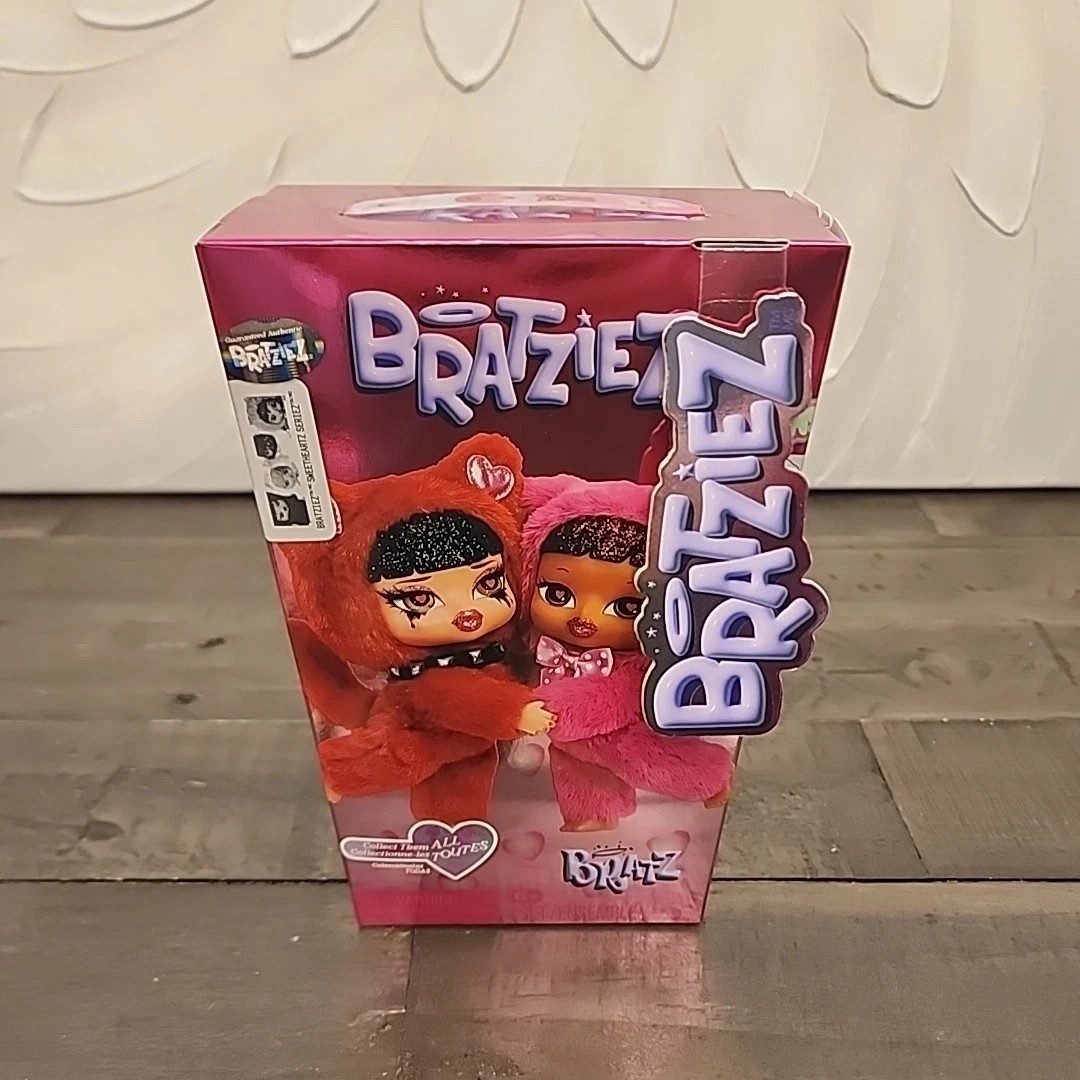 Bratziez Sweetheartz Seriez Plush Keychain Blind Box Brand New UNOPENED