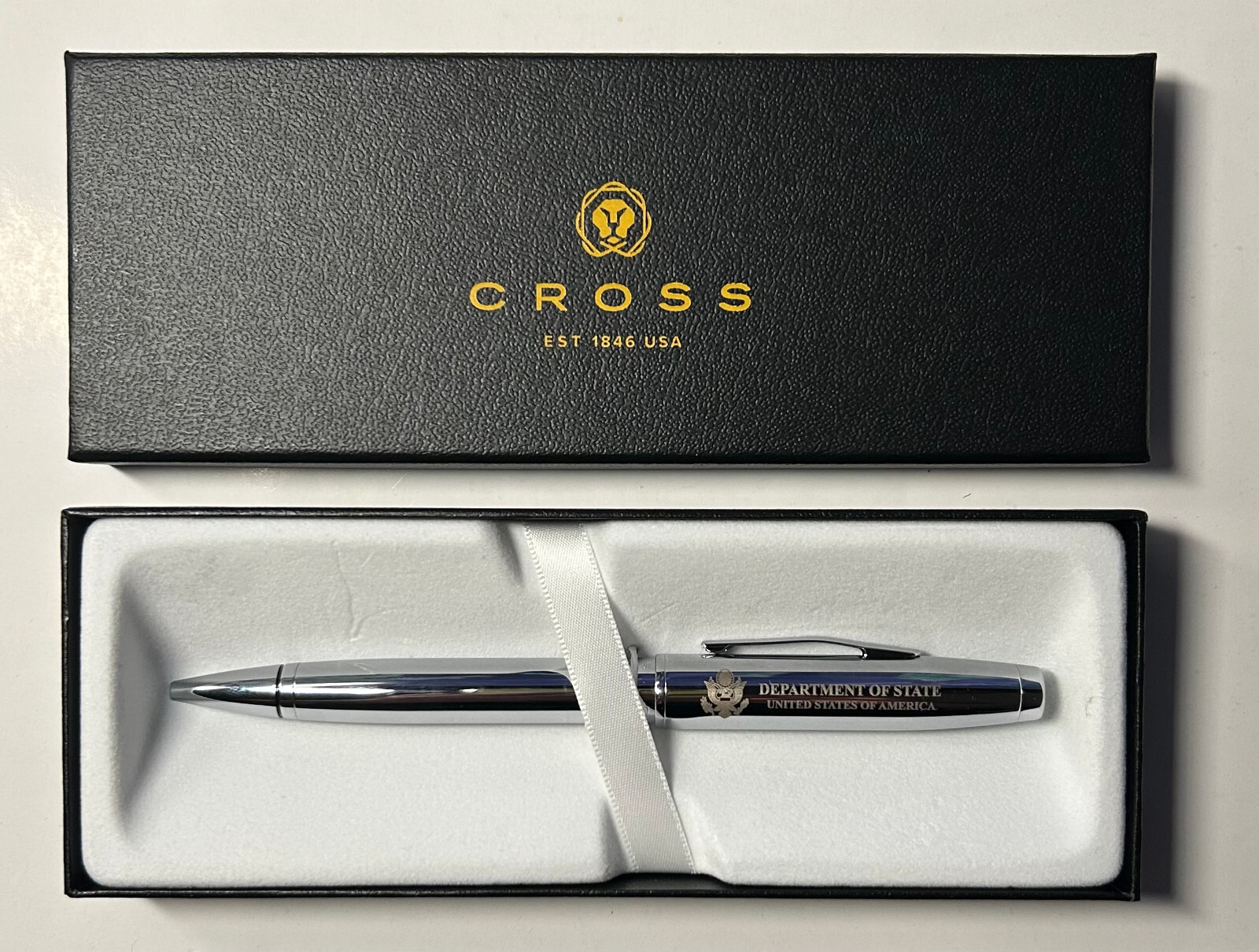 DEPARTMENT OF STATE CROSS METAL BALL PEN IN CHROME COLOR ( AT0662-7)