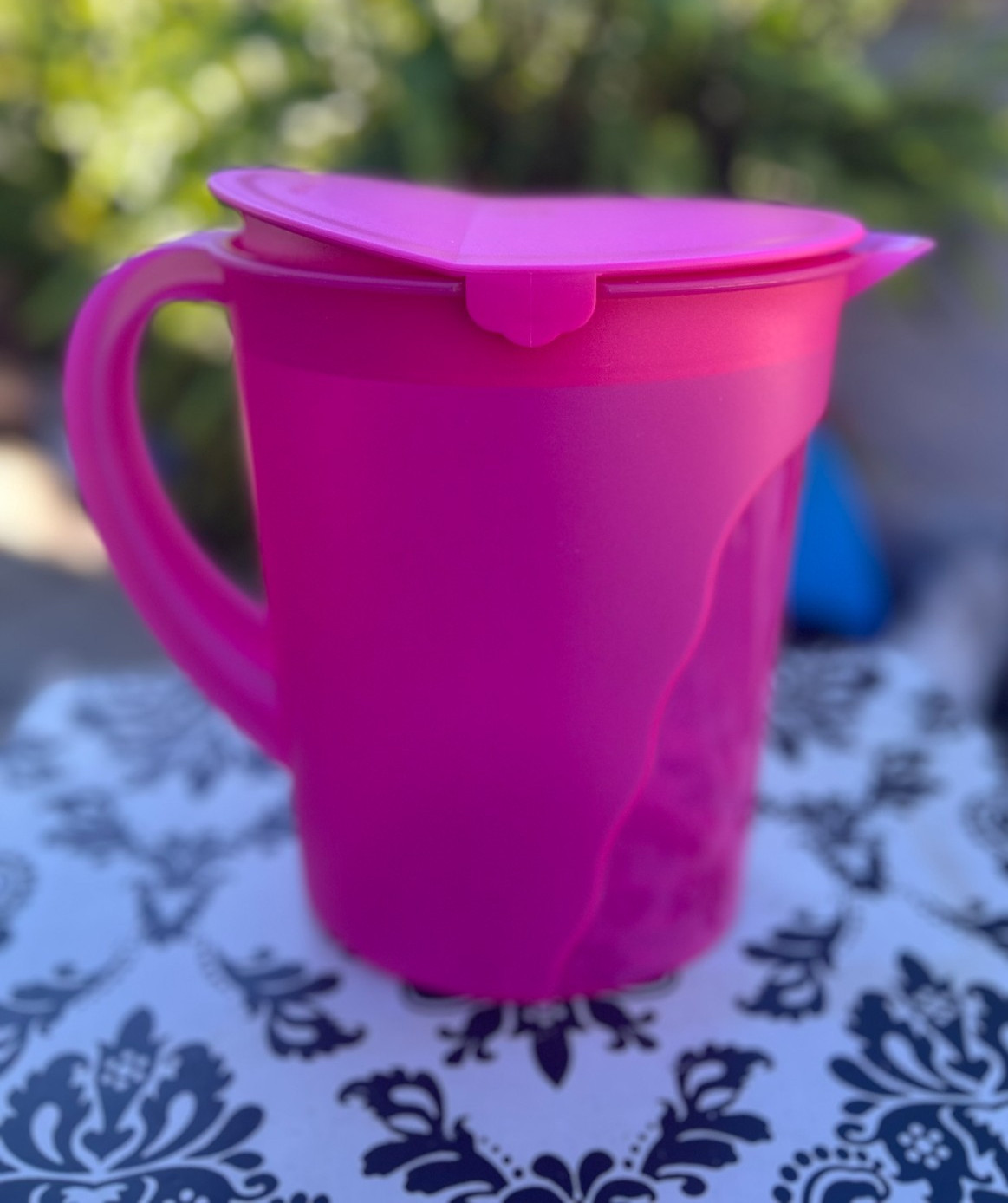 Tupperware Impressions Rocker Top 1gal Pitcher PINK – New