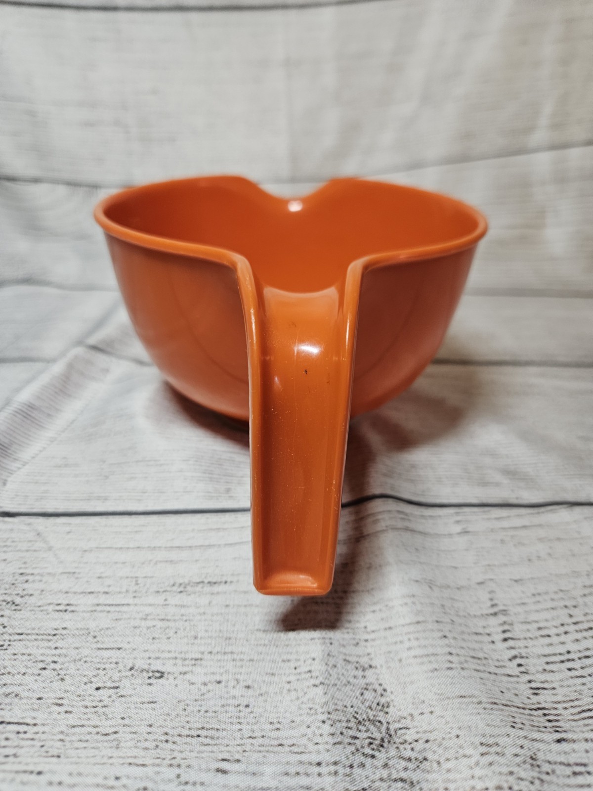 Rubbermaid Orange 3-Cup Batter Bowl/Measuring Bowl #3004, Baking Holiday Meal