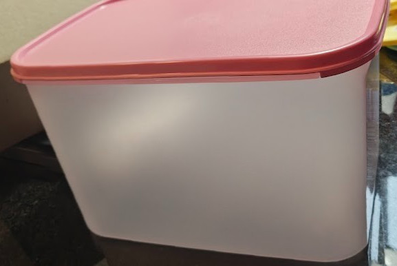Tupperware Modular Mates CLEAR Rectangle #3 with DARK RED Seal New