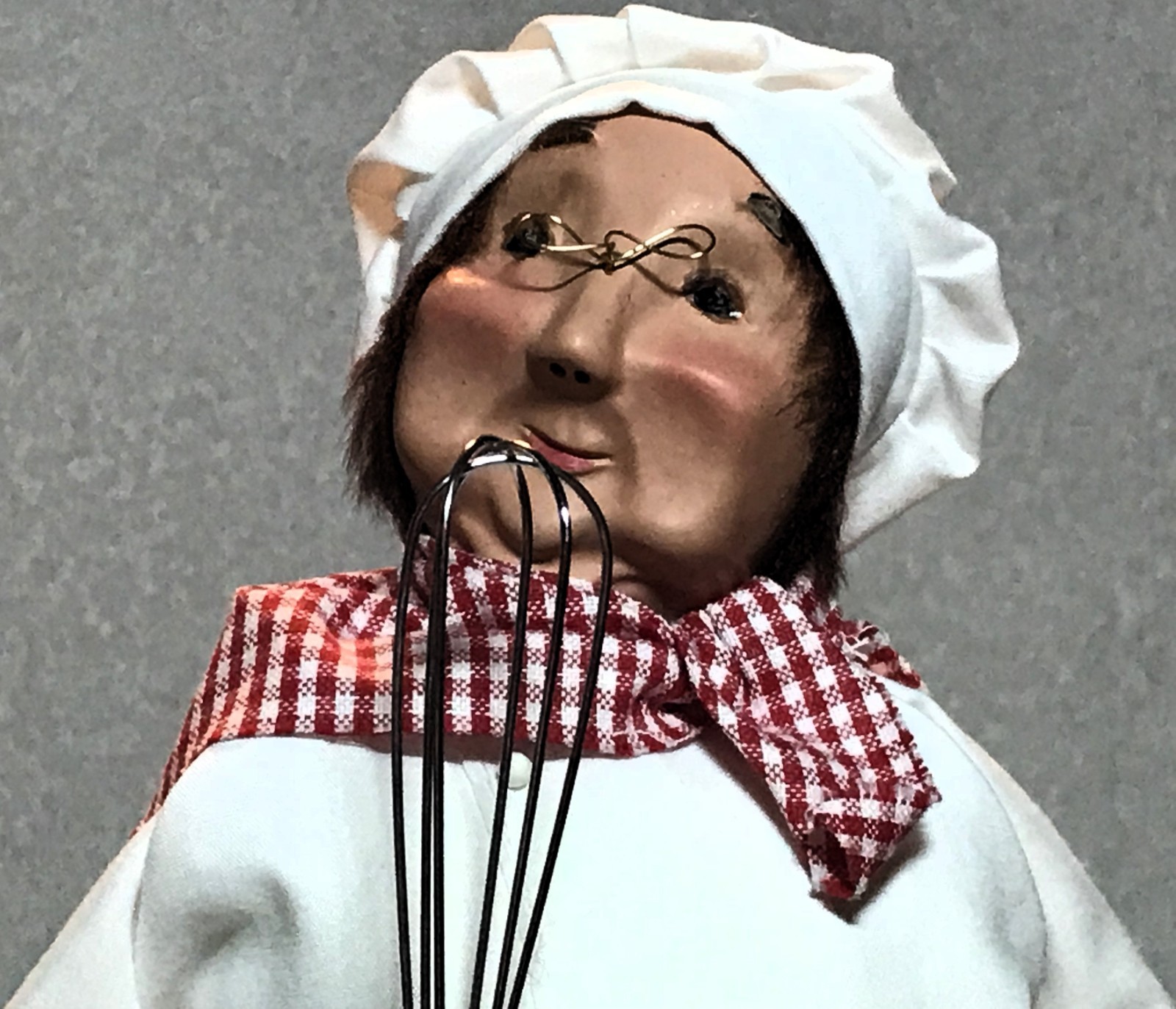 BYERS CHOICE CHEF WITH WISK & CAKE MOLD SIGNED HAS CHIP ON BASE RARE SEE PICS