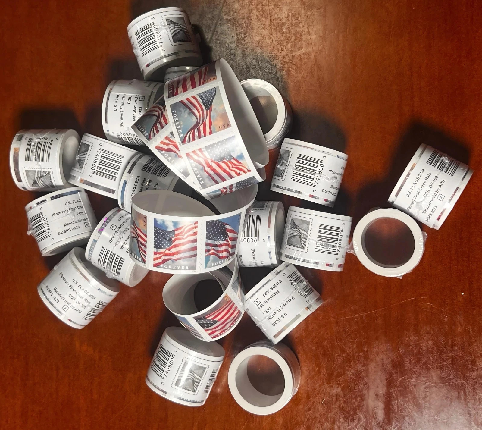 2024 NEWEST 10 ROLLS OF 100 POSTAGE FREE SHIPPING!!!!-1000PCS, NEW SEALED!