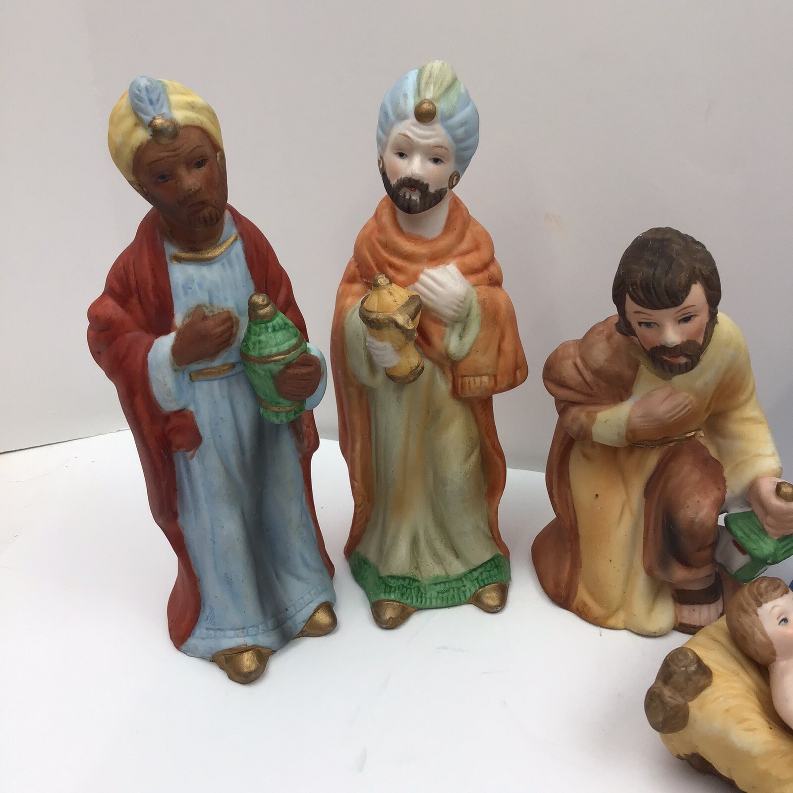 8 Piece Christmas Nativity Set 6.5” Ceramic