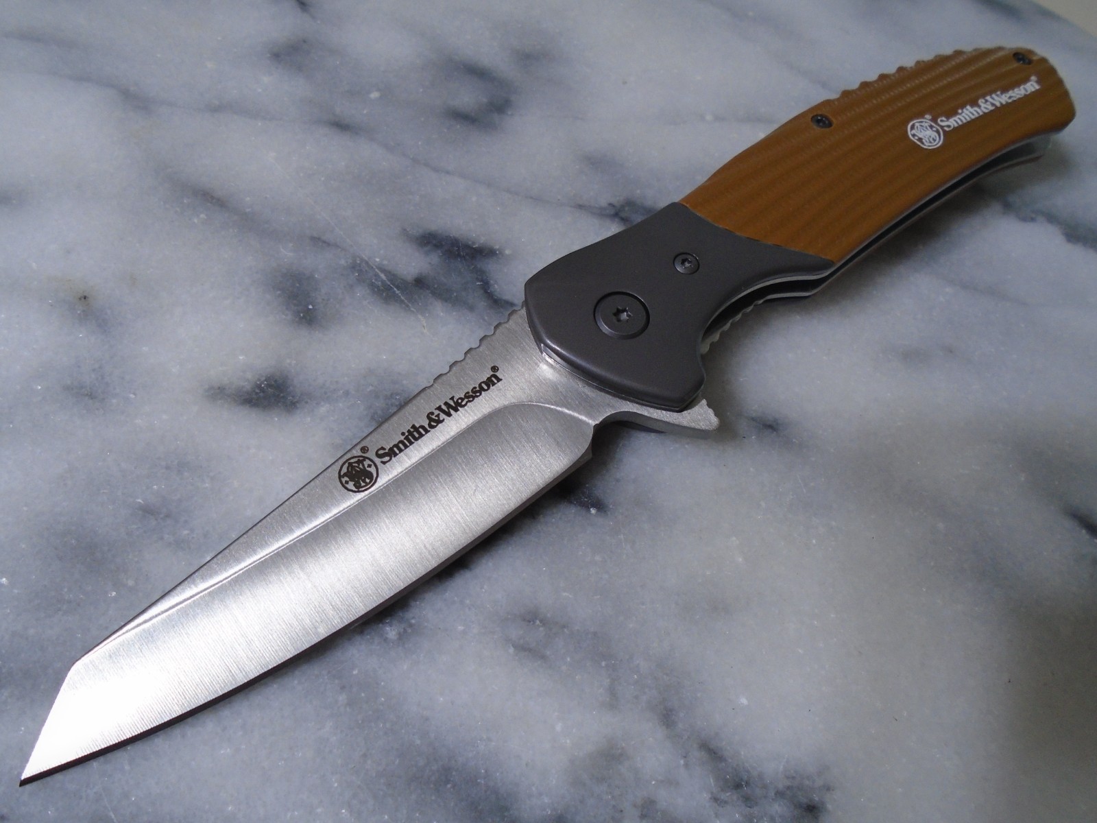 Smith & Wesson Stave Ball Bearing Pivot Pocket Knife 8Cr13MoV Brown G10 1135799