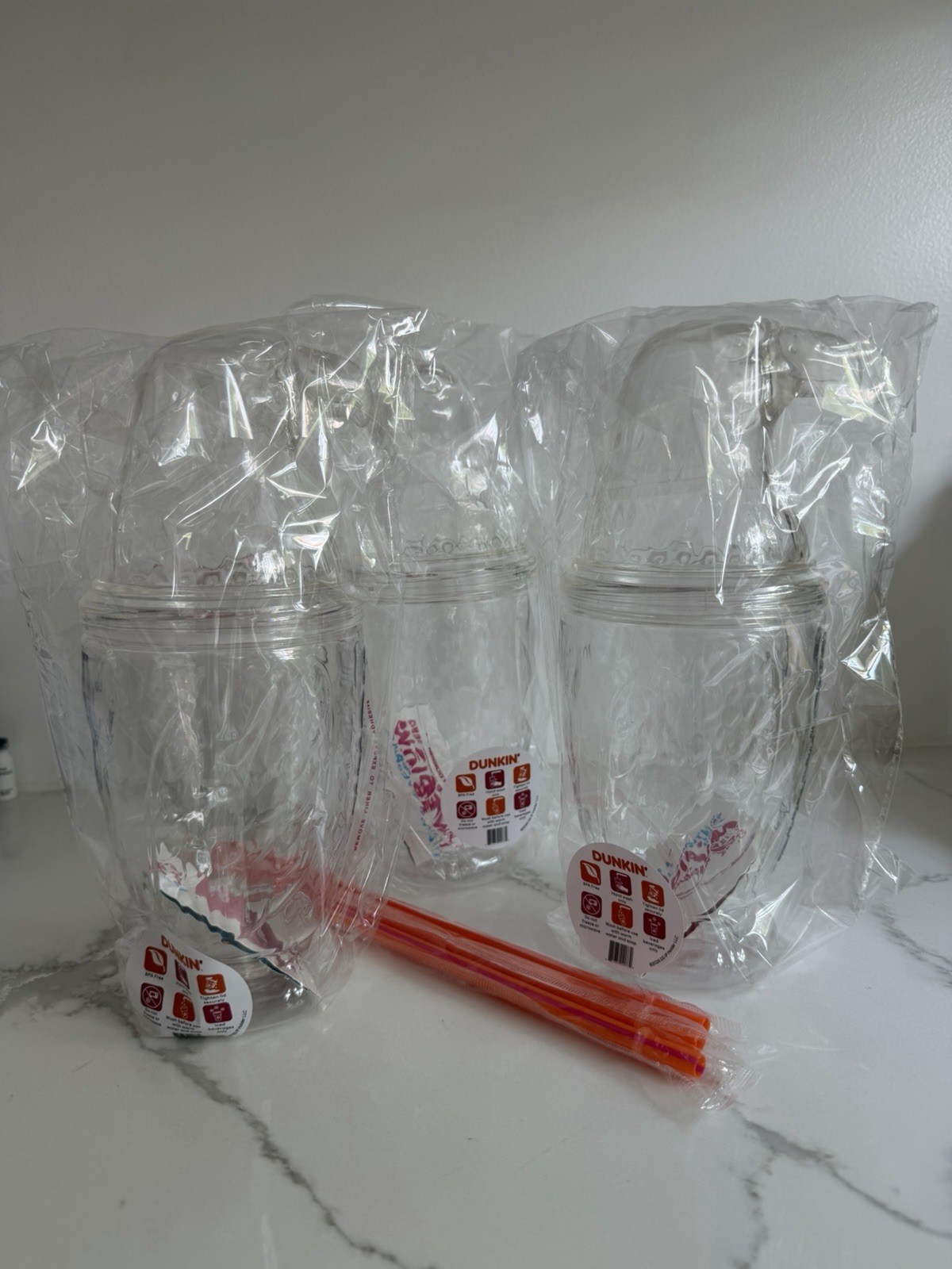 2026 Limited Edition Dunkin Eagle Cup With Lid & Straw & Refresher Coupon