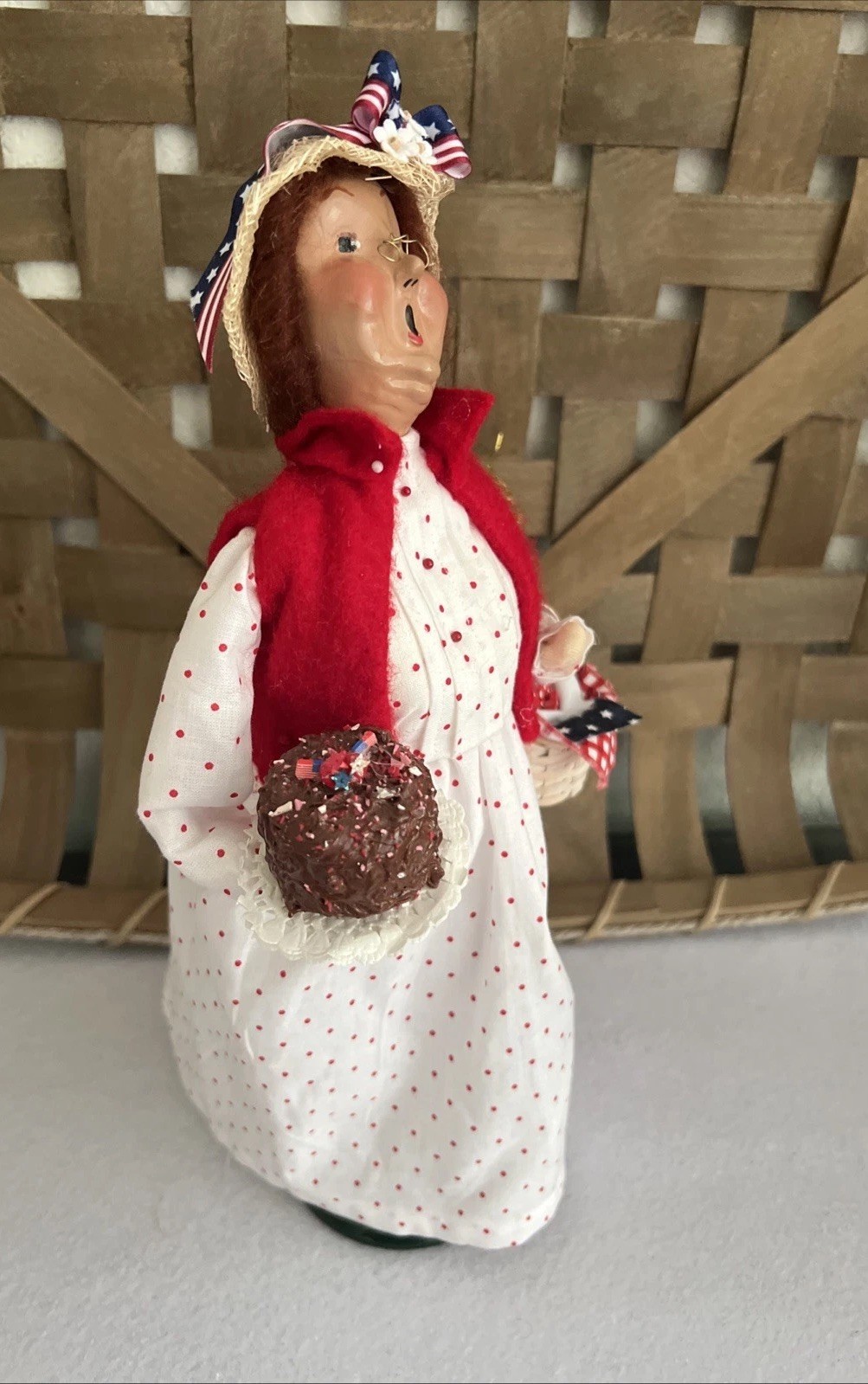 Byers Choice 4th Of July Woman w/Picnic Basket Cake Sparkler & Sign, Redressed