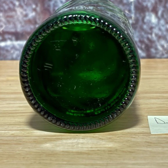 Vintage Diet Slice Green 16oz Soda Bottle Money Back Bottle SEALED (A)