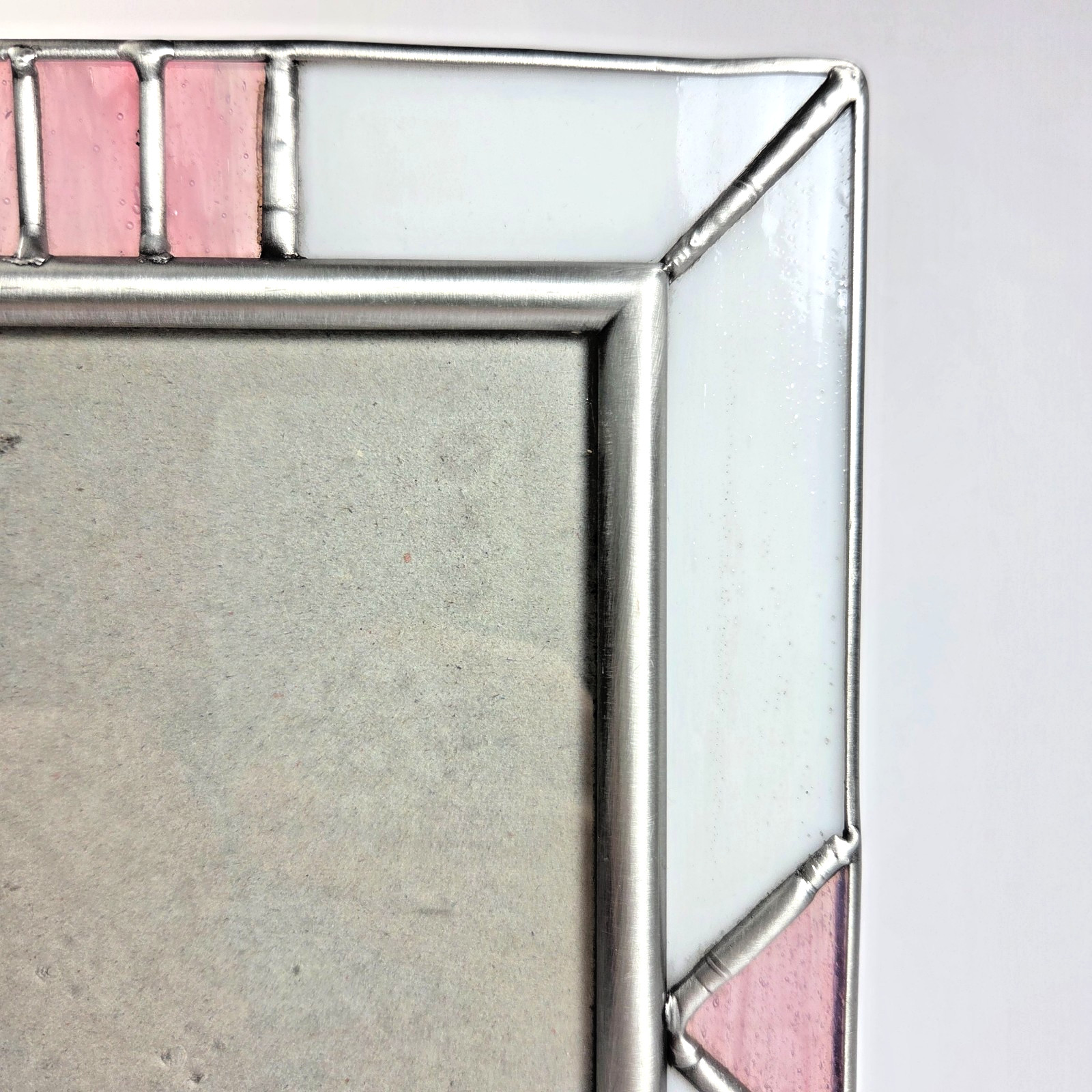VTG Light Purple / White Slag Stained Glass Photo Frame 7.5″ x 9.5″ Fits 5″ x 7″