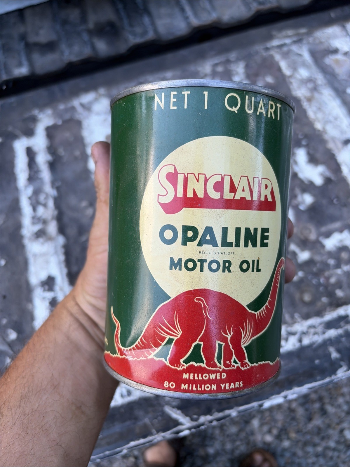 Vintage SINCLAIR OPALINE DINO MOTOR OIL Quart Metal Rare Red Dino Gas Oil