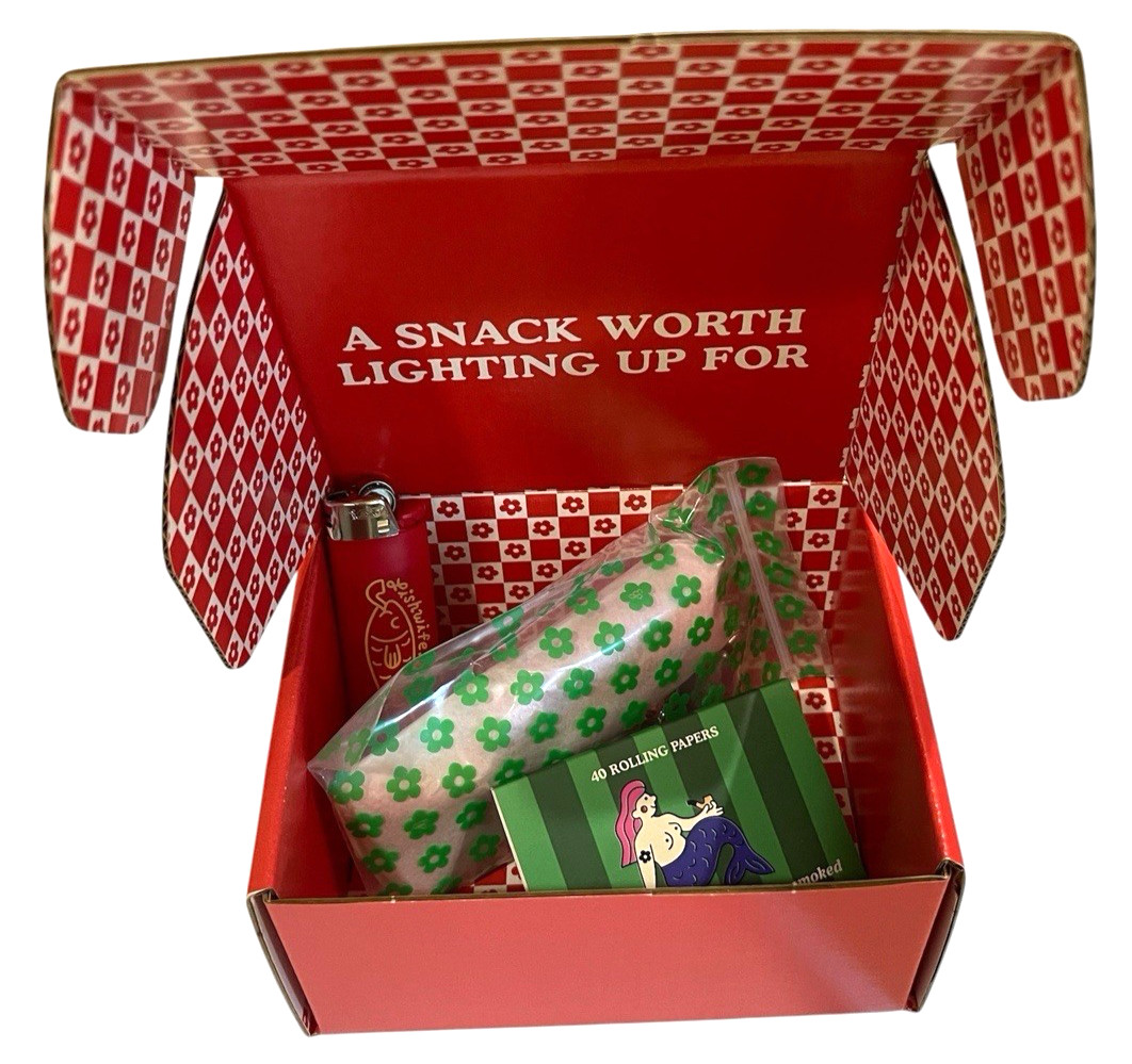4/20 Fishwife Tinned Seafood Co X Edie Parker : Box, Lighter and Holder, Papers