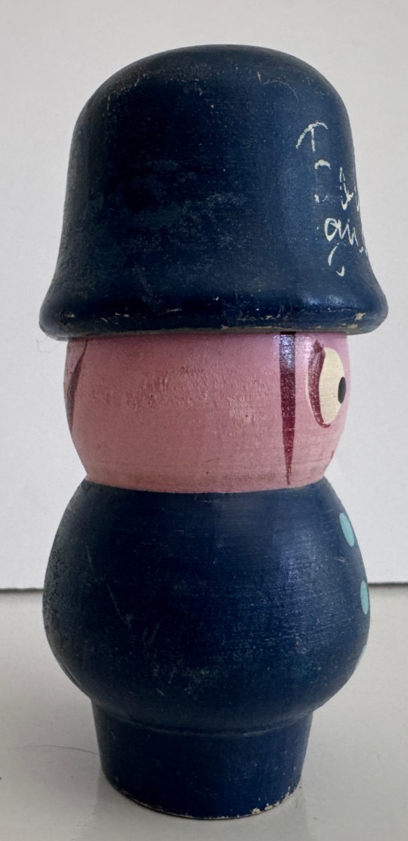 Vintage Wooden Bobby Guard Toothpick Holder 4.25 in