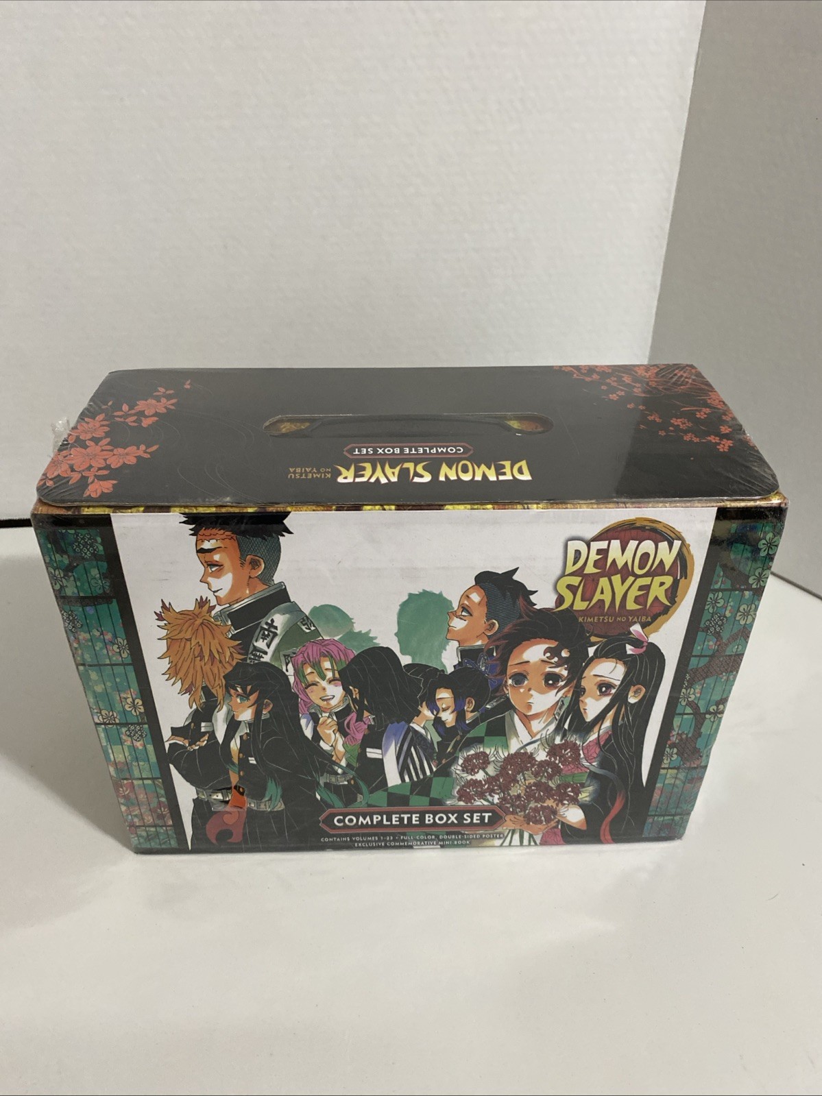 New Demon Slayer: Kimetsu No Yaiba Complete Box Set Volumes 1-23 English Manga