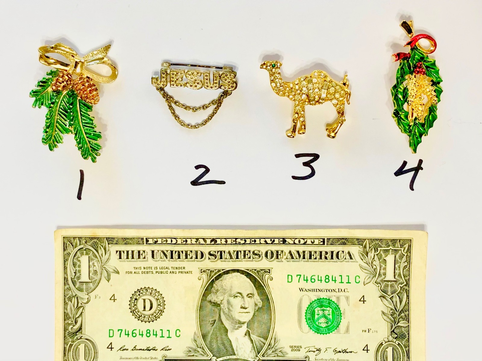Buyer’s Choice Beautiful Christmas Pin-Back Brooches/Pins SALE FOR ONE ITEM ONLY