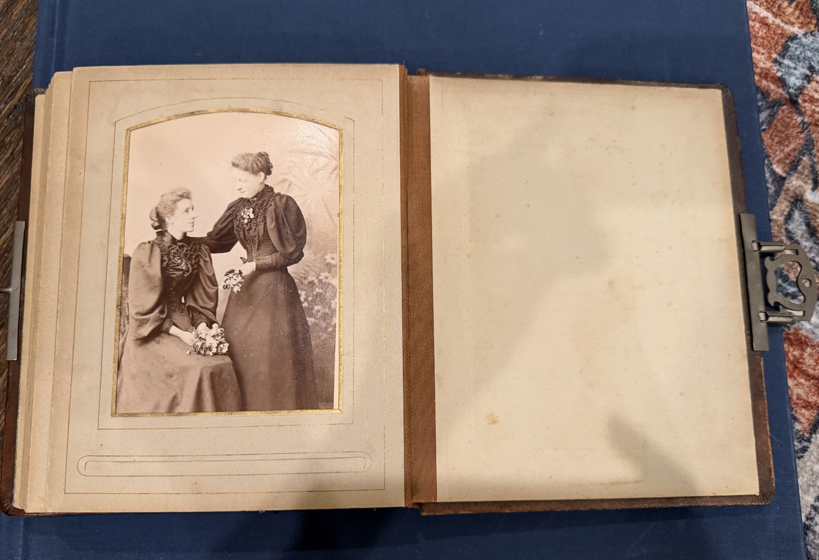 Antique Victorian Photo Album 16 Cabinet Cards East London c1885-1910 with Clasp
