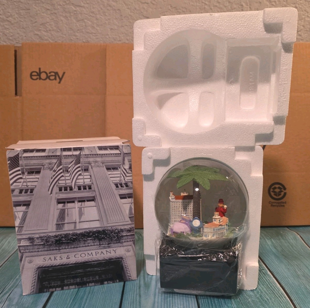 🔥NEW Saks Fifth Avenue Sarasota Musical Snow Globe Retired Ringling Bros🔥