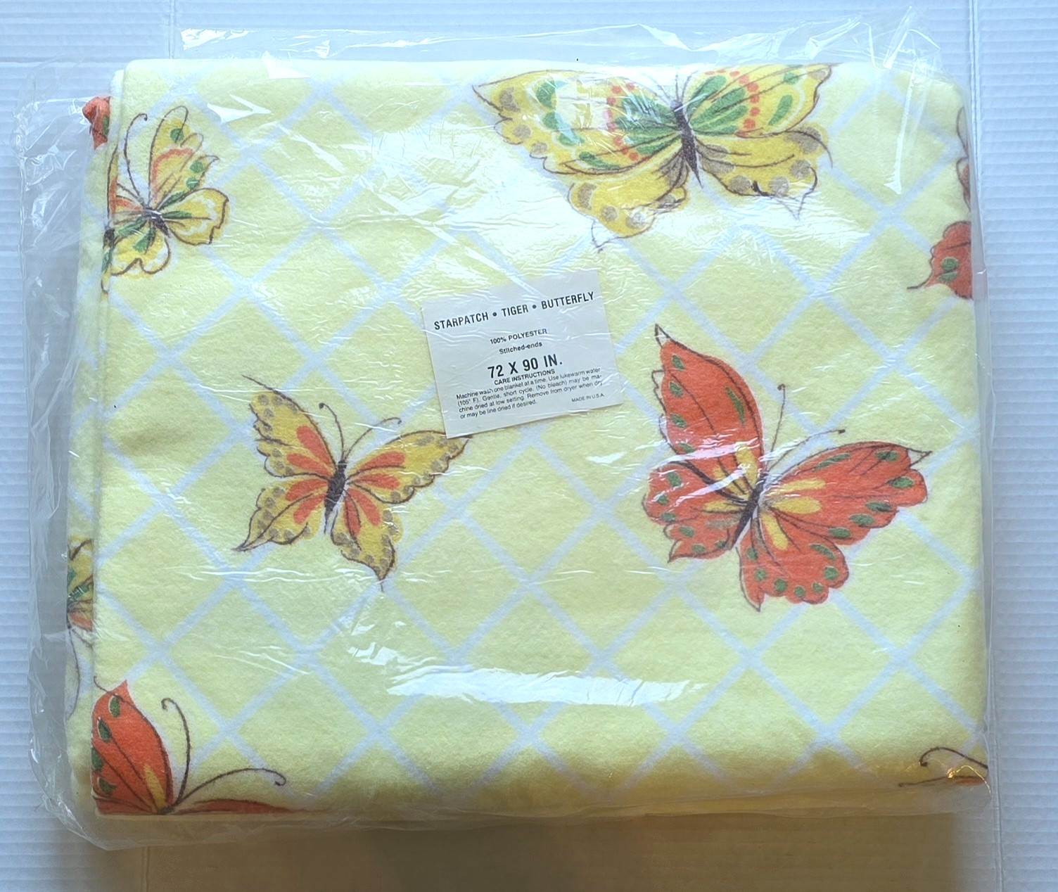 Vintage Yellow Blanket Butterfly Pattern 72 x 90 100% Polyester
