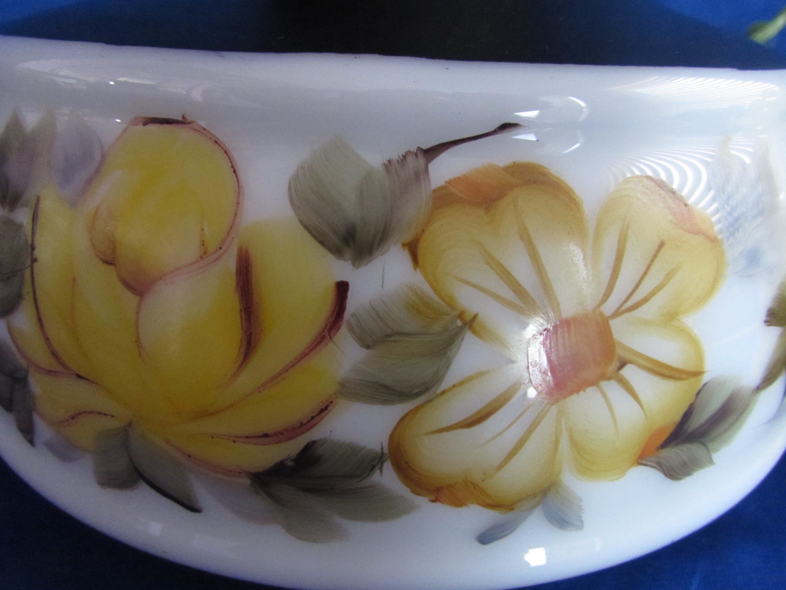 VTG UNIQUE HANDPAINTED BLACK W YELLOW FLOWERS GWTW HURRICANE GLASS SHADE 6 7/8”