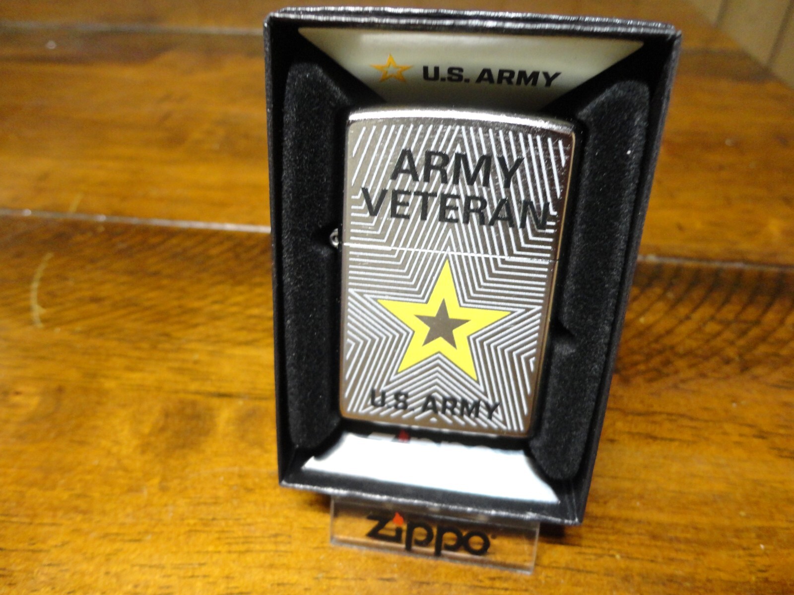 US ARMY VETERAN STAR ZIPPO LIGHTER MINT IN BOX