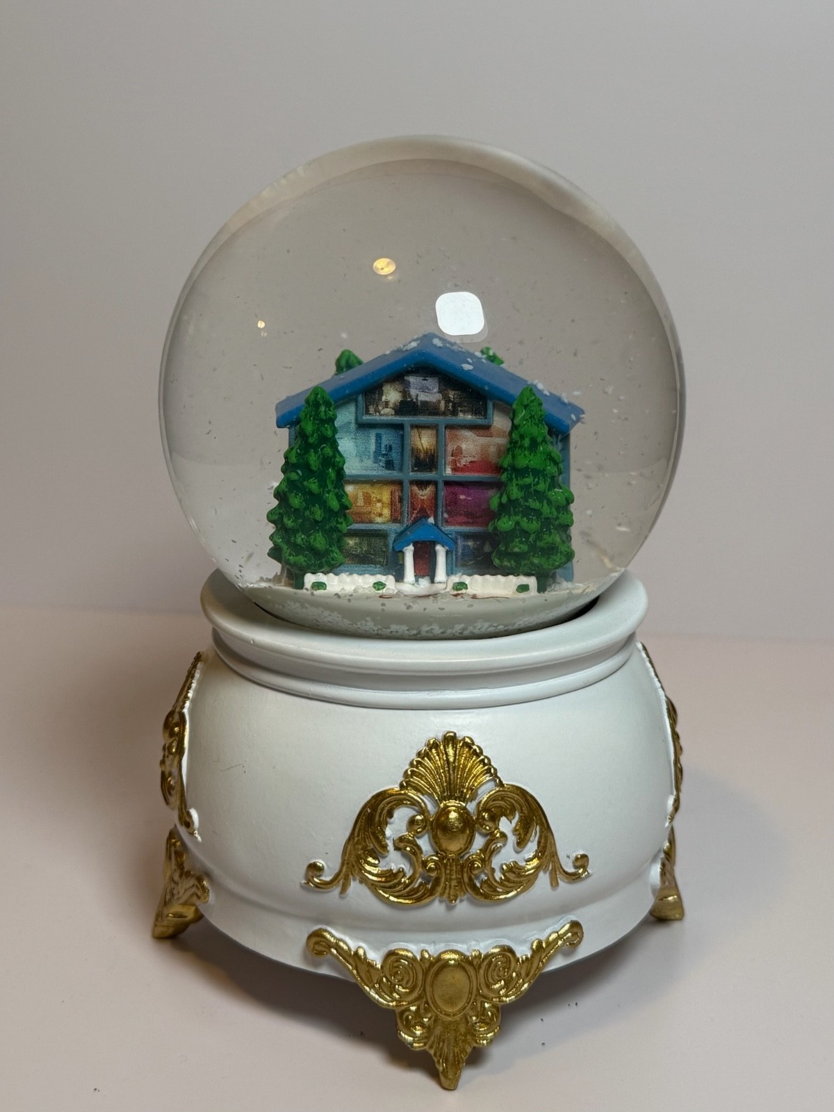 Taylor Swift Lover House Snow Globe, no box, works
