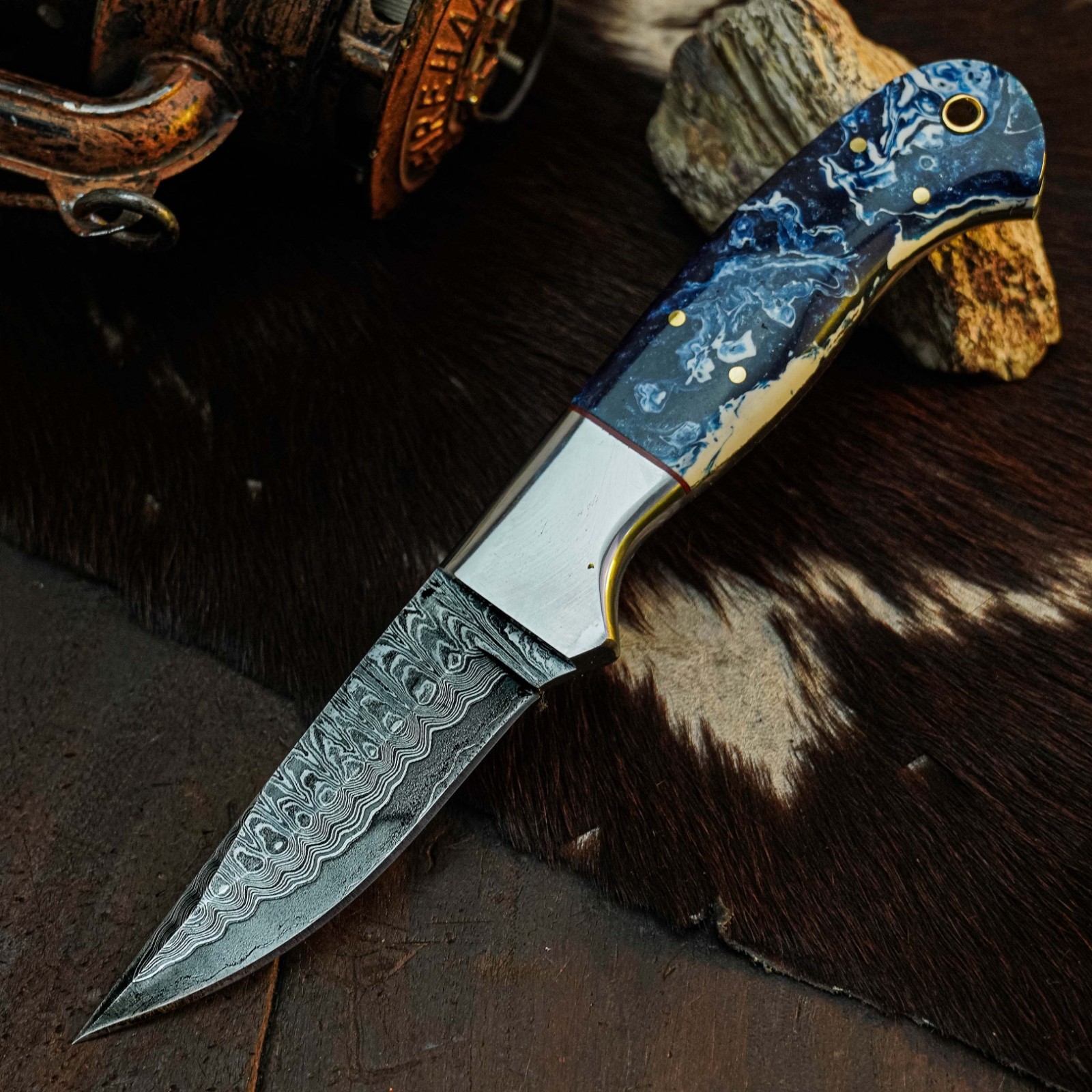 8.2″ Handmade Damascus Collector Knife Full Tang Resin Handle Leather Sheath