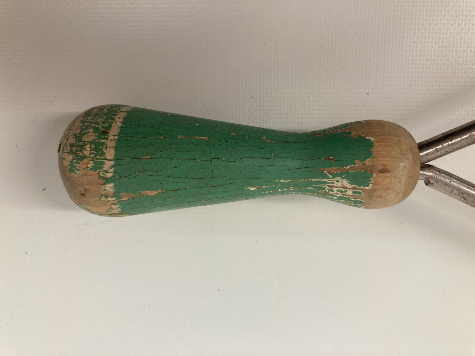 Green Chippy Handle MCM Kitchen Potato Masher Utensil Decor Classic Patina