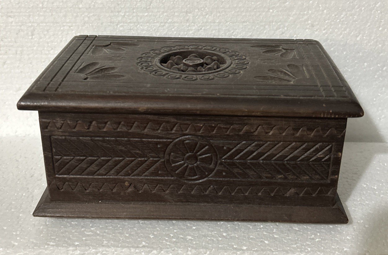 Vintage Maurice Guerin Carved Wood Music Box France MCM Labeled 7” Works !