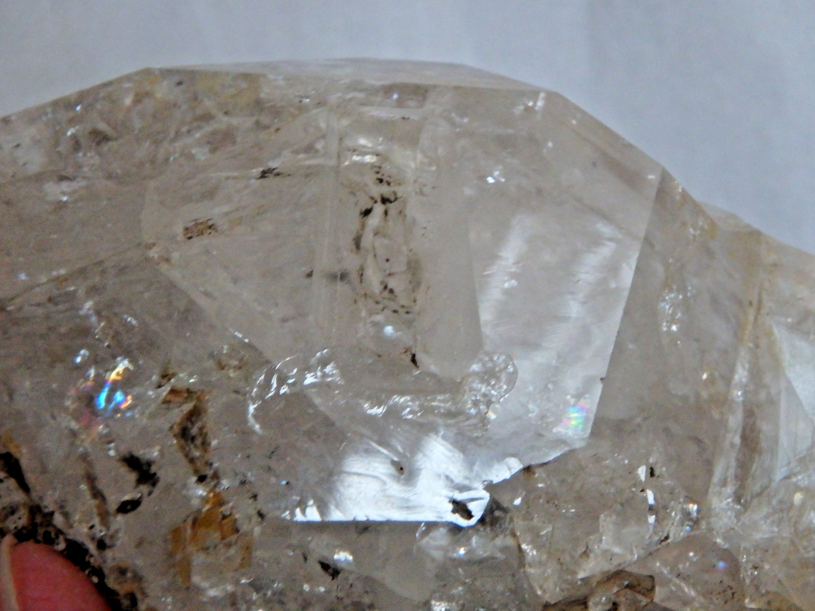 Crystal 💎 Huge Herkimer Diamond Full of Rainbows 1 pound 11 ounces Collector