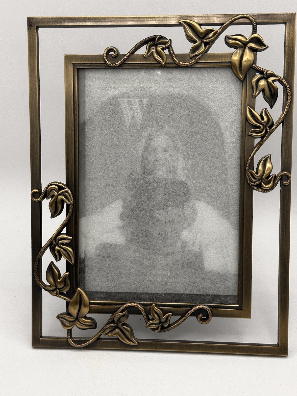 Brass Colored Metal Photo Frame Vines 5 X 7 Pic 9.5 X7.5”! Cut Out Design Pretty