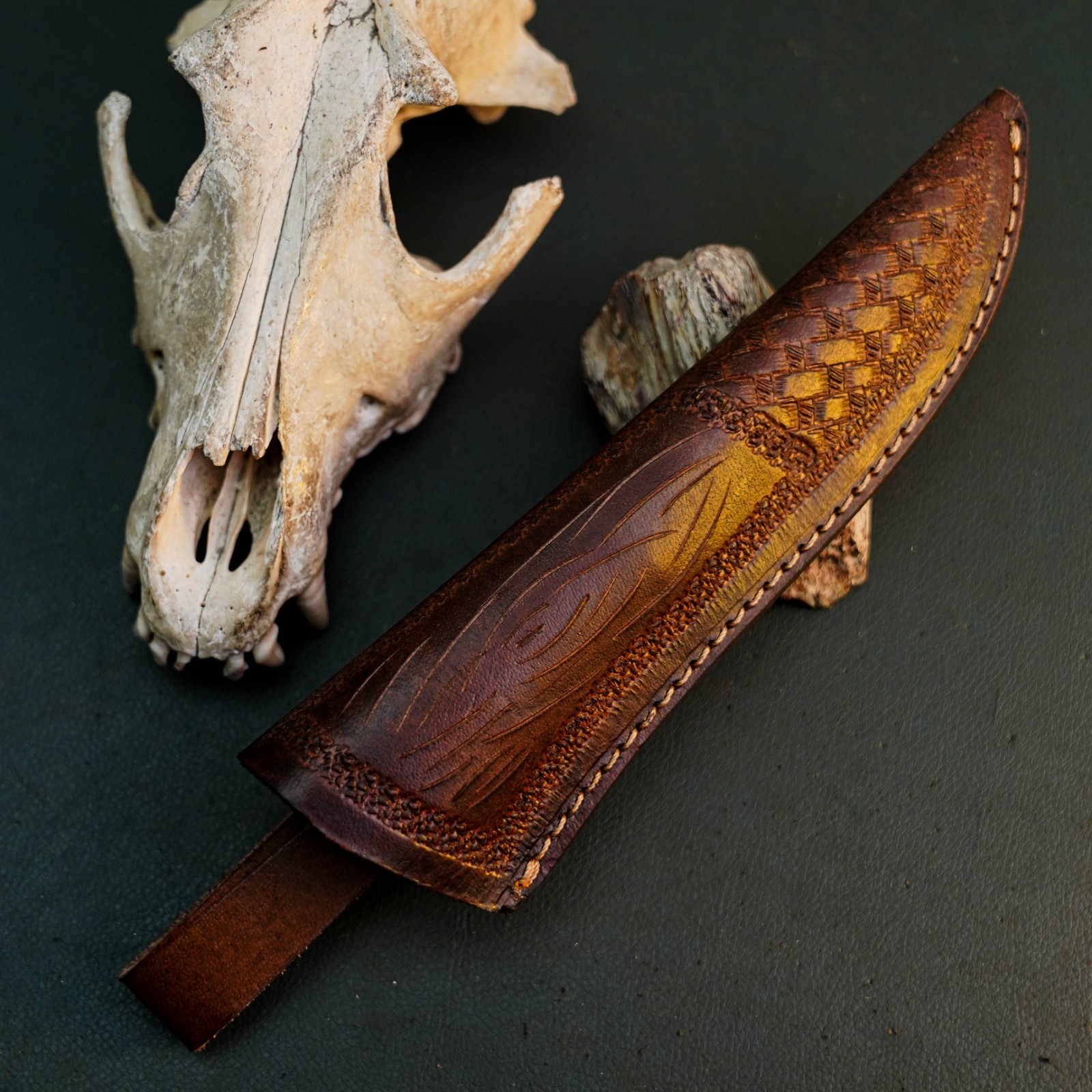 9.8 inch D2 Tactical Knife Half Tang Resin Handle Fixed Blade Leather Sheath