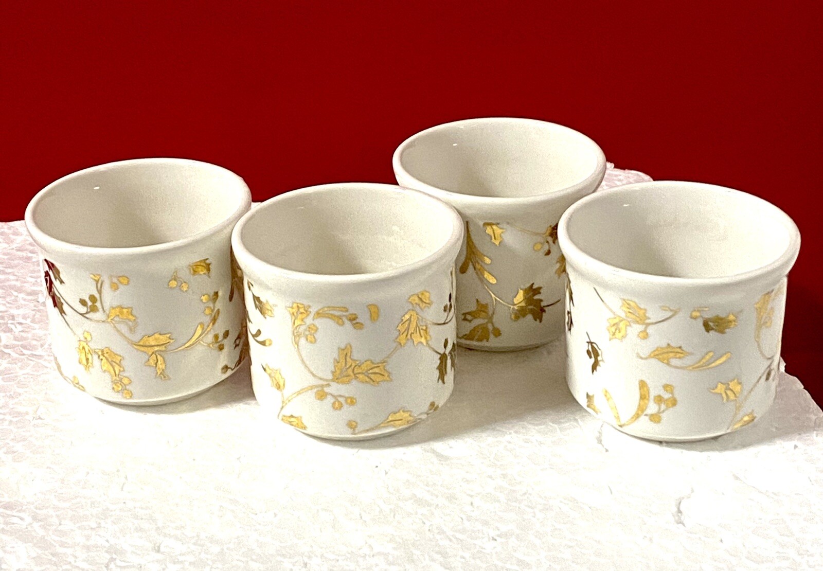Christmas Votive Mini Candle Holders Set Of 4 White gold Classic Ceramic 2”