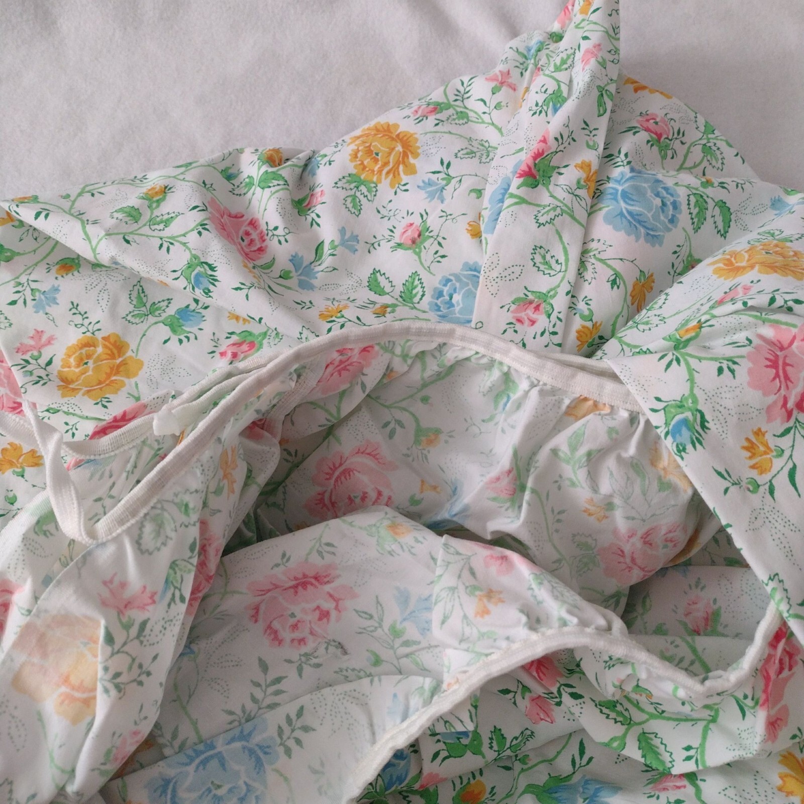 Vintage JCPenney Cottage Floral Print Twin Sheet Set Easy Care Cotton Blend