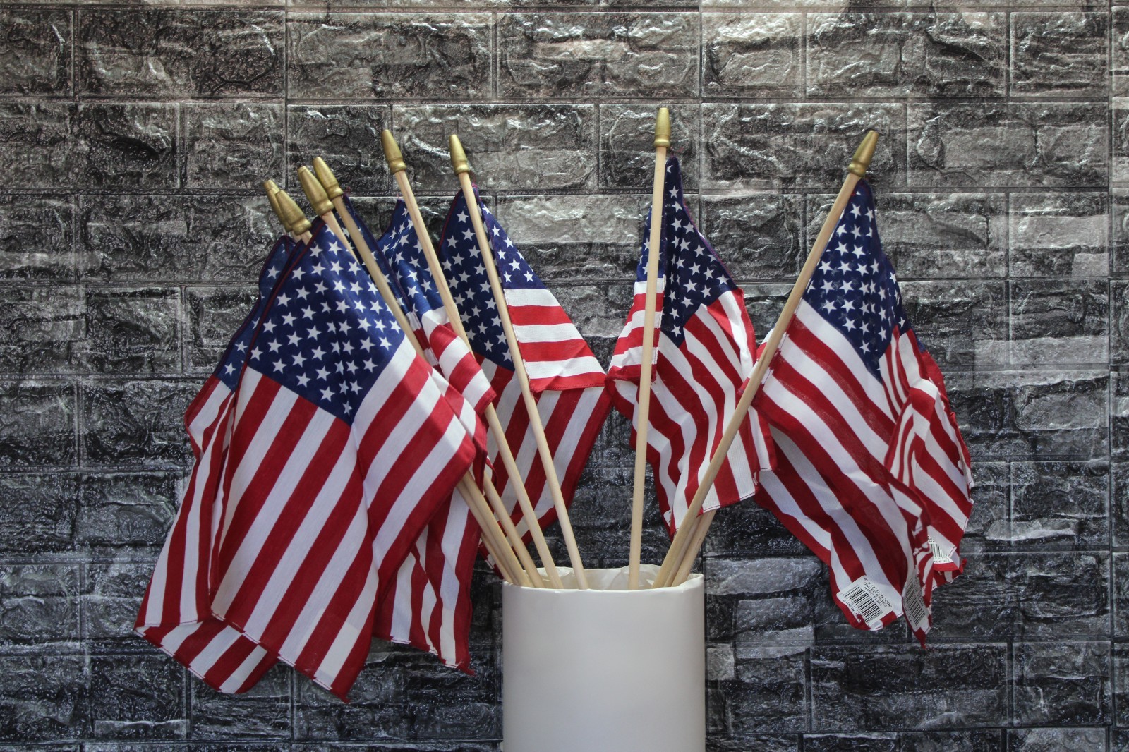 12 Each Concord American Flag 8″x12″