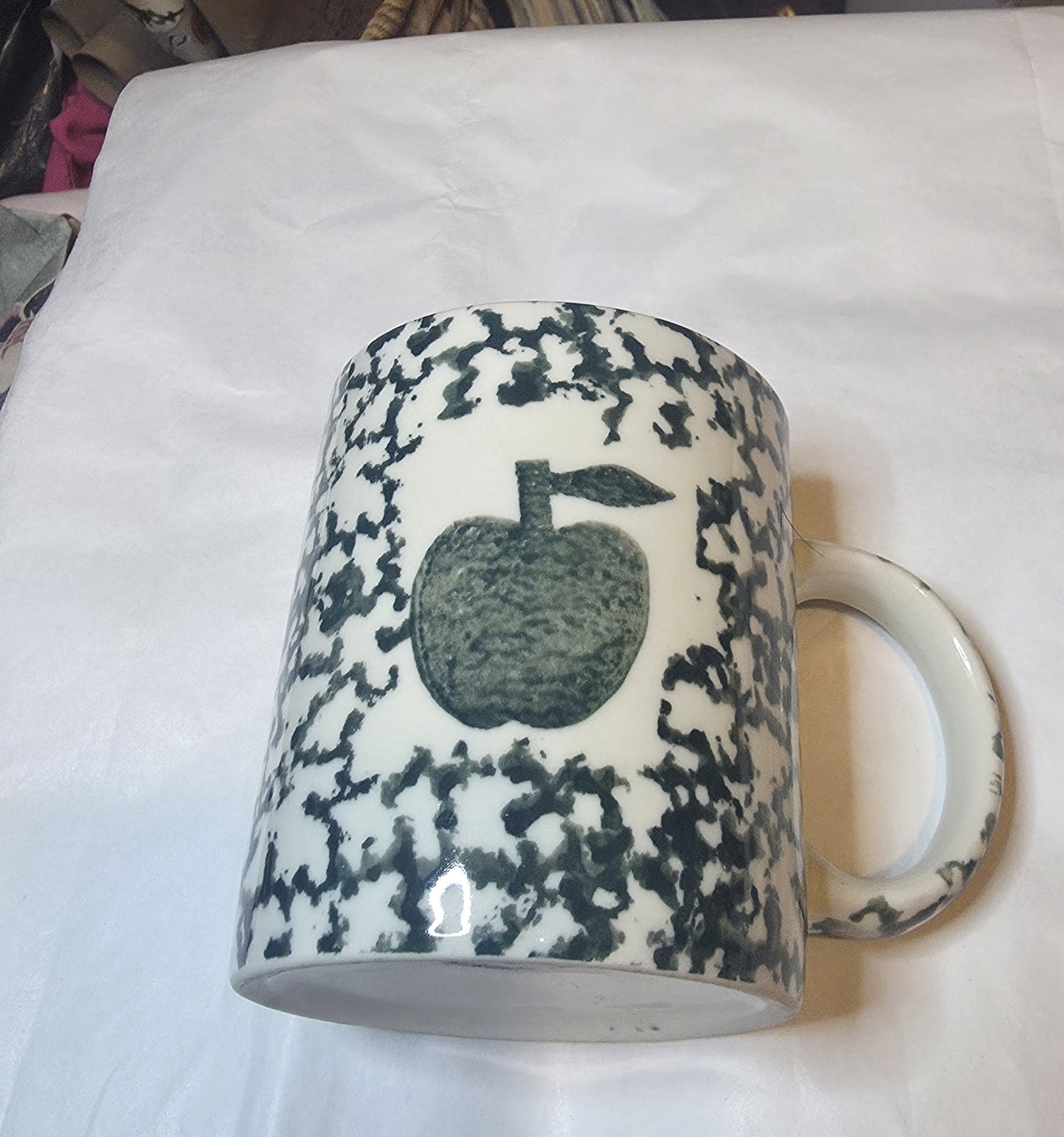 Gibson Country Spongeware Apple Fruit Coffee Cup Mug Green / Tea