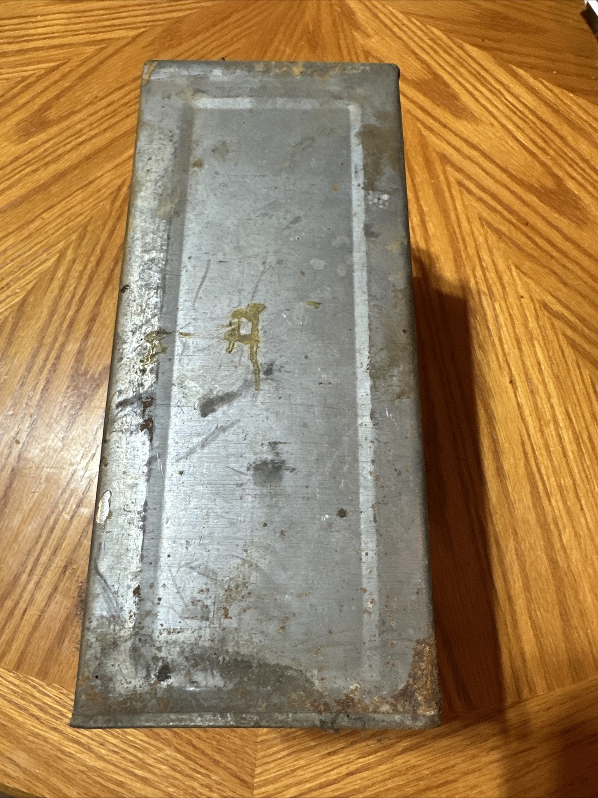 Early 1900’s Berry Brothers 1 gal Varnish Tin Can Detroit Paper Label Beautiful
