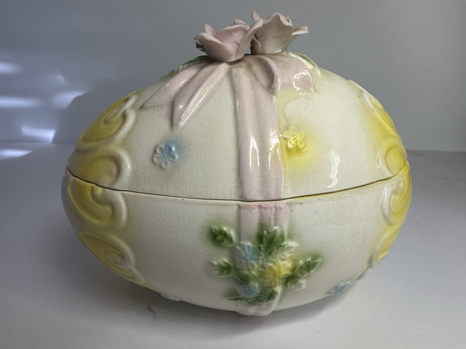 Lefton China Porcelain Egg Trinket Box Lid Ribbon Floral Accents 516 6” Large