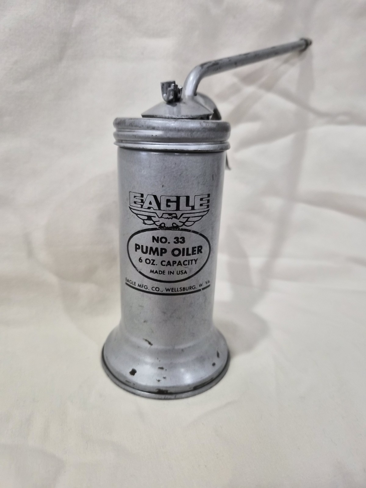 Vintage Eagle No. 33 Oil Pump 6 Oz Can, Fixed Spout.