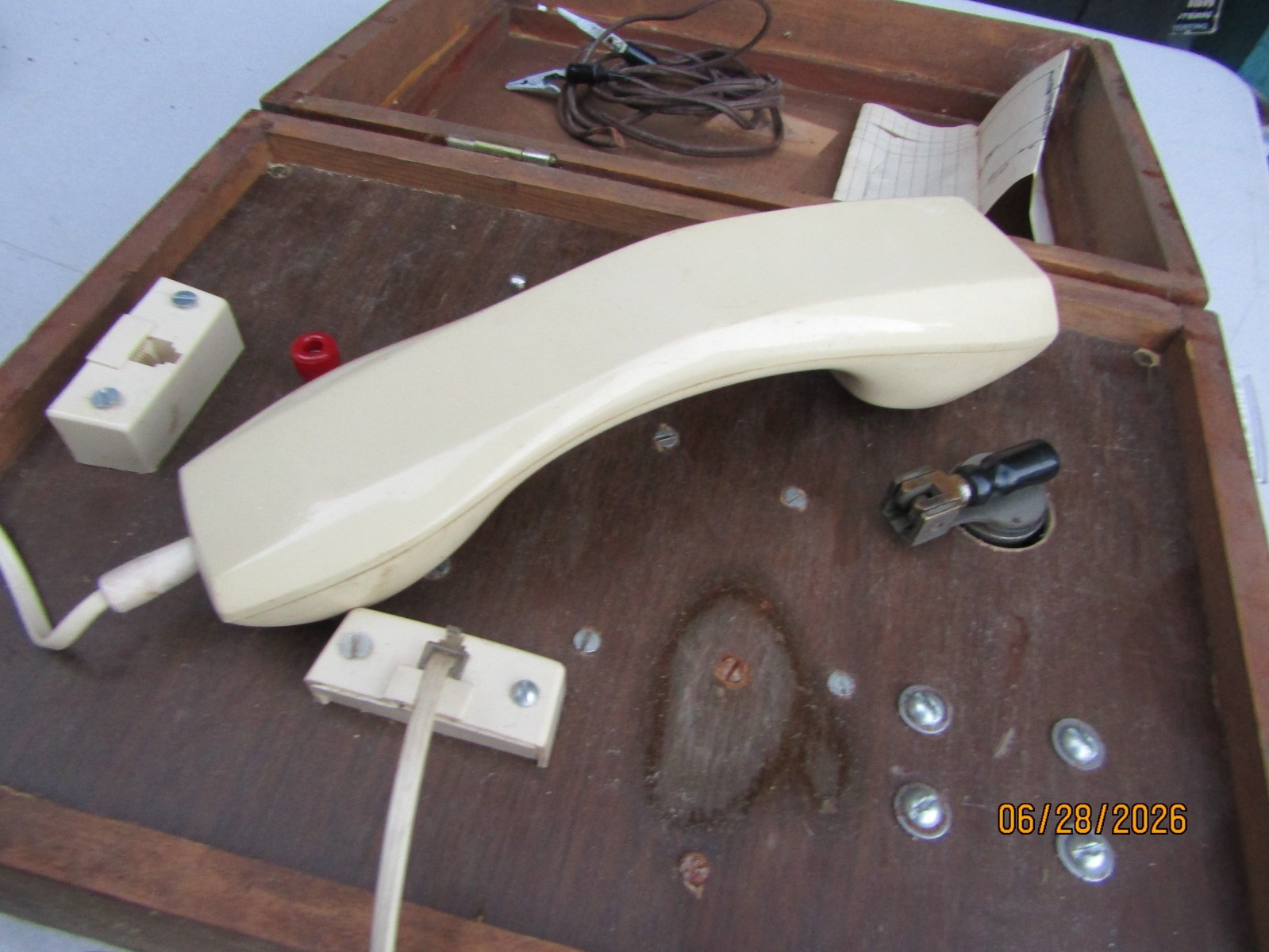 Vintage Lineman Worker Portable Telephone Box w Ring Generator Litton Phone Set