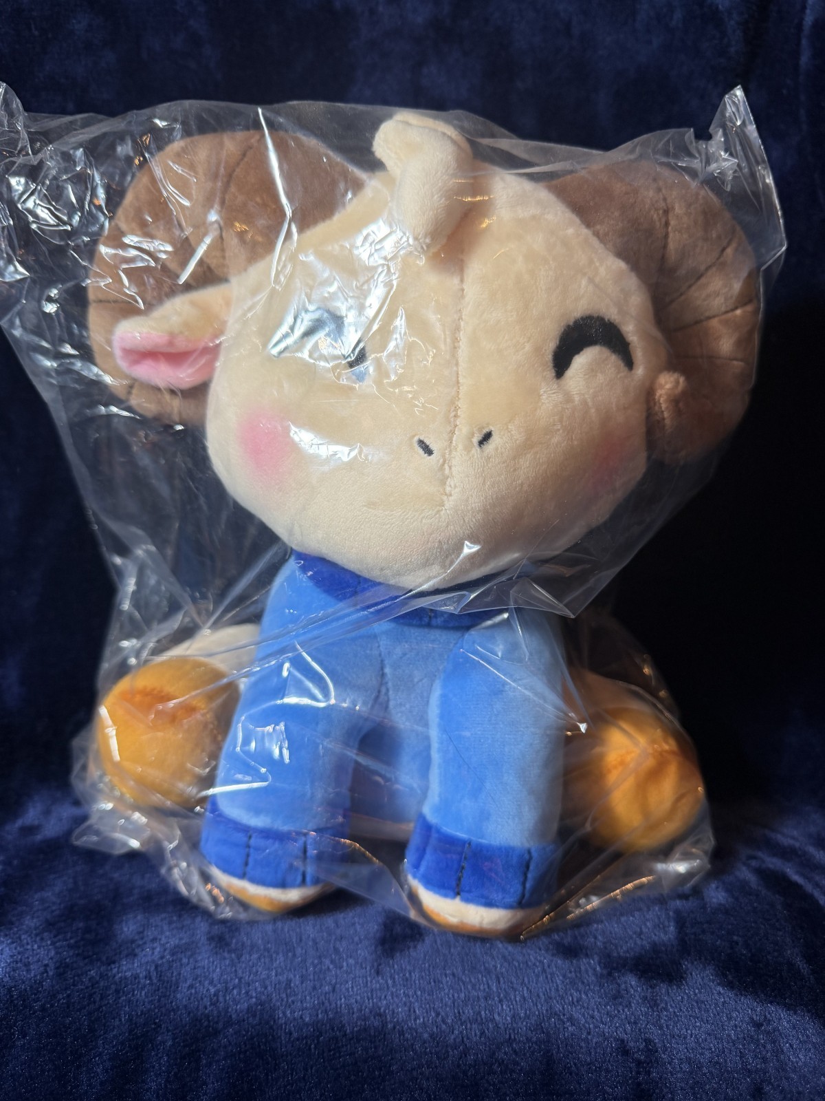 BRAND NEW Un-Opened In Box! Jschlatt Ram Sit Plushie Youtooz Collectible