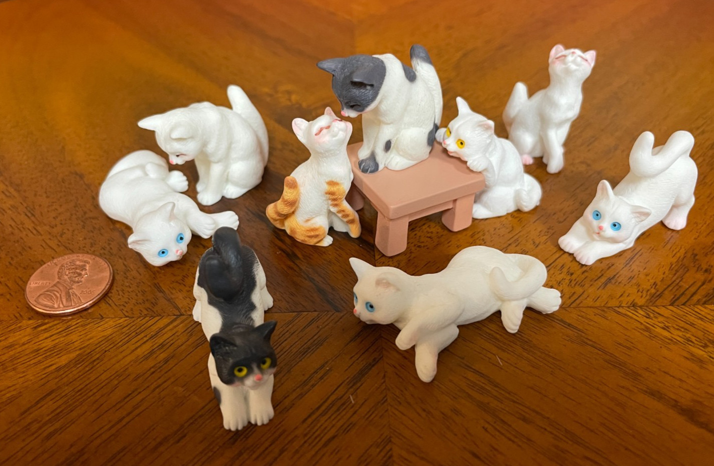 10Pcs Realistic Miniature Resin Cat Figurines