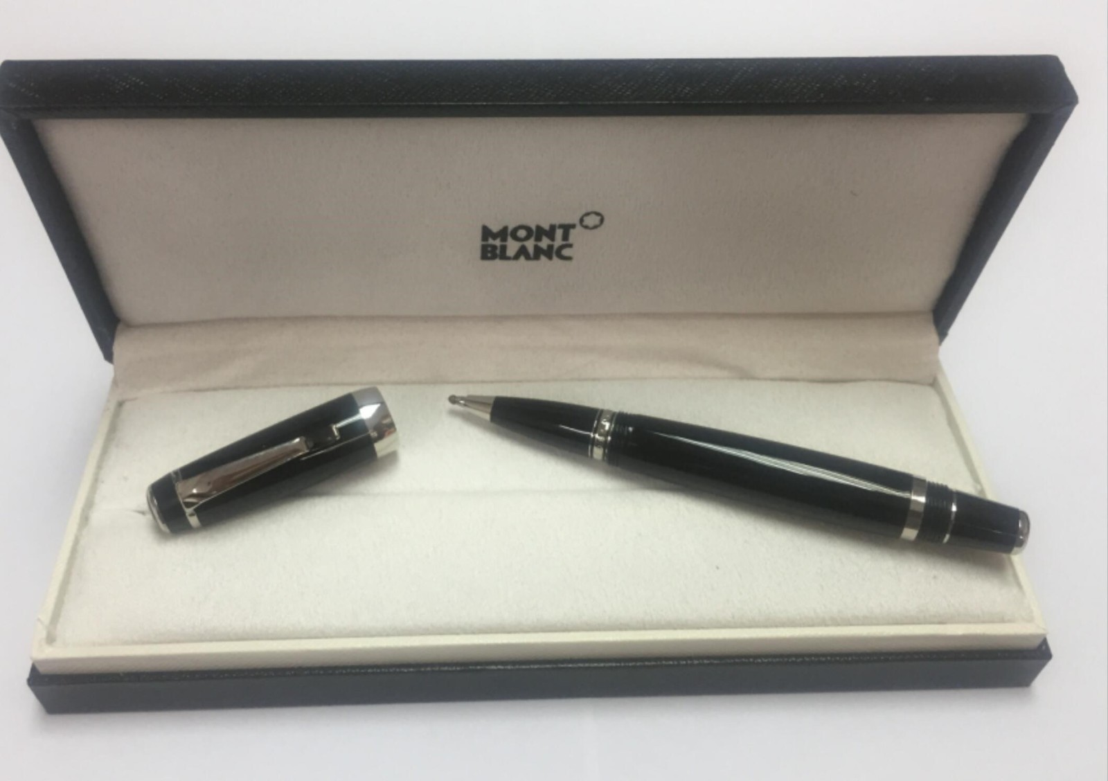 Montblanc Boheme black gem Black/Platinum Rollerball Pen #5098 – New & Authentic