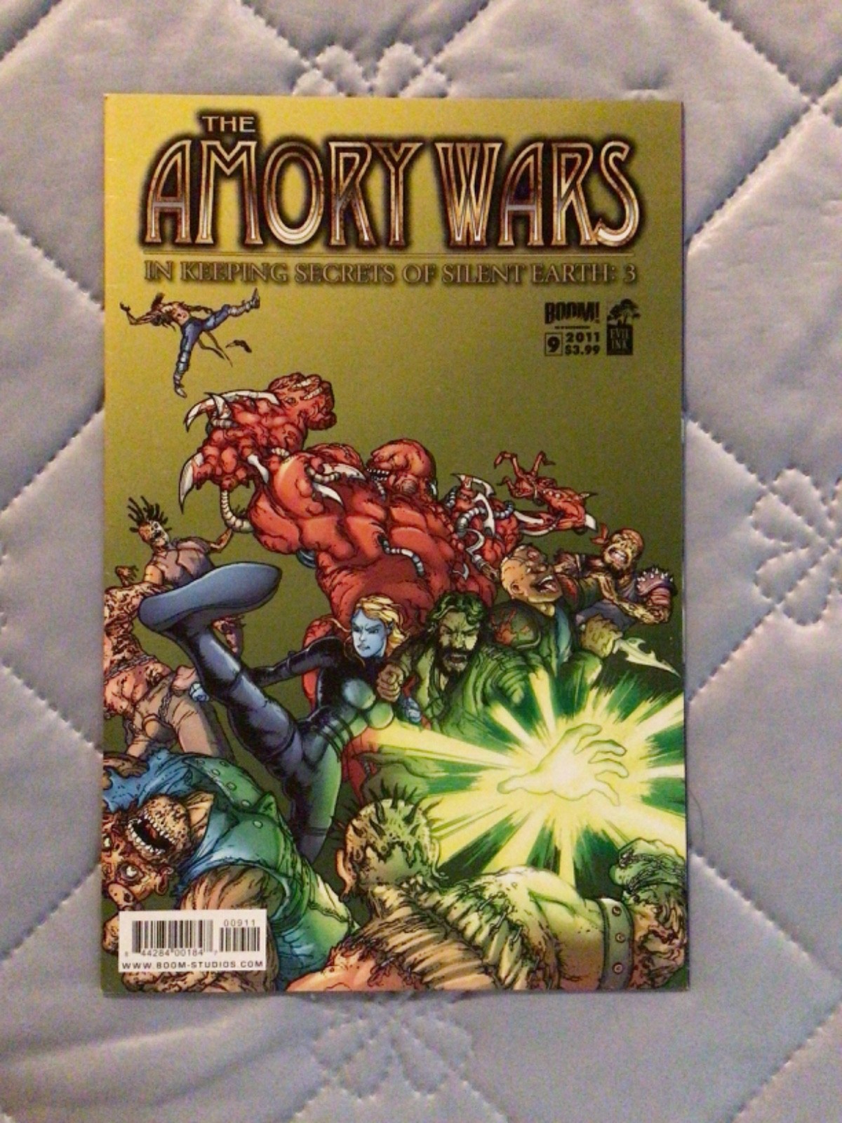 In Keeping Secrets of Silent Earth: 3 Amory Wars #1-12 Complete With Extra