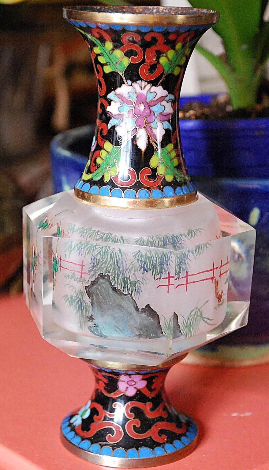 RARE Vtg Chinese REVERSE HAND PAINTED FIGURAL CRYSTAL VASE w Cloisonne Metal