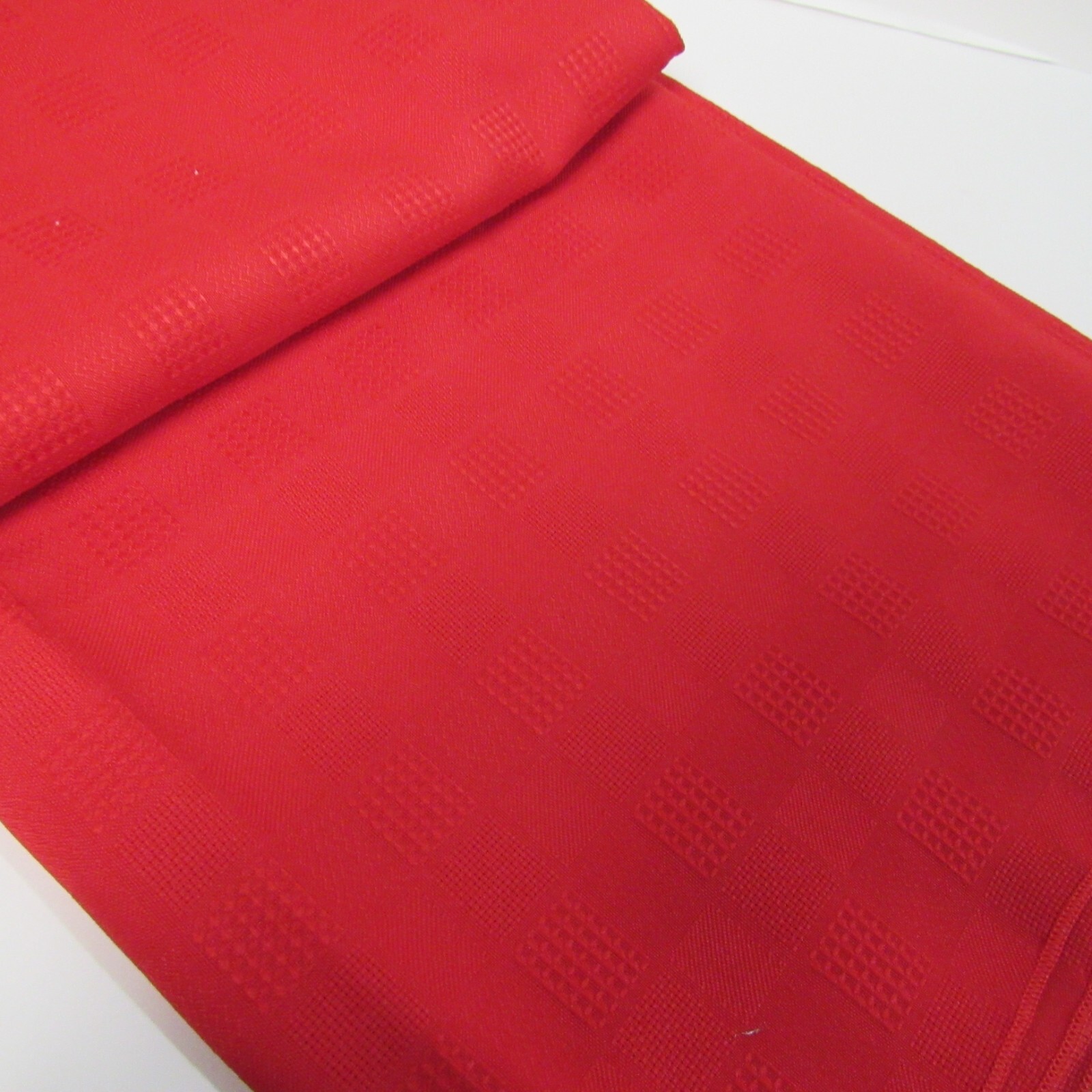Contemporary Tablecloth Red 52″ x 70″ Rectangle Easy Care