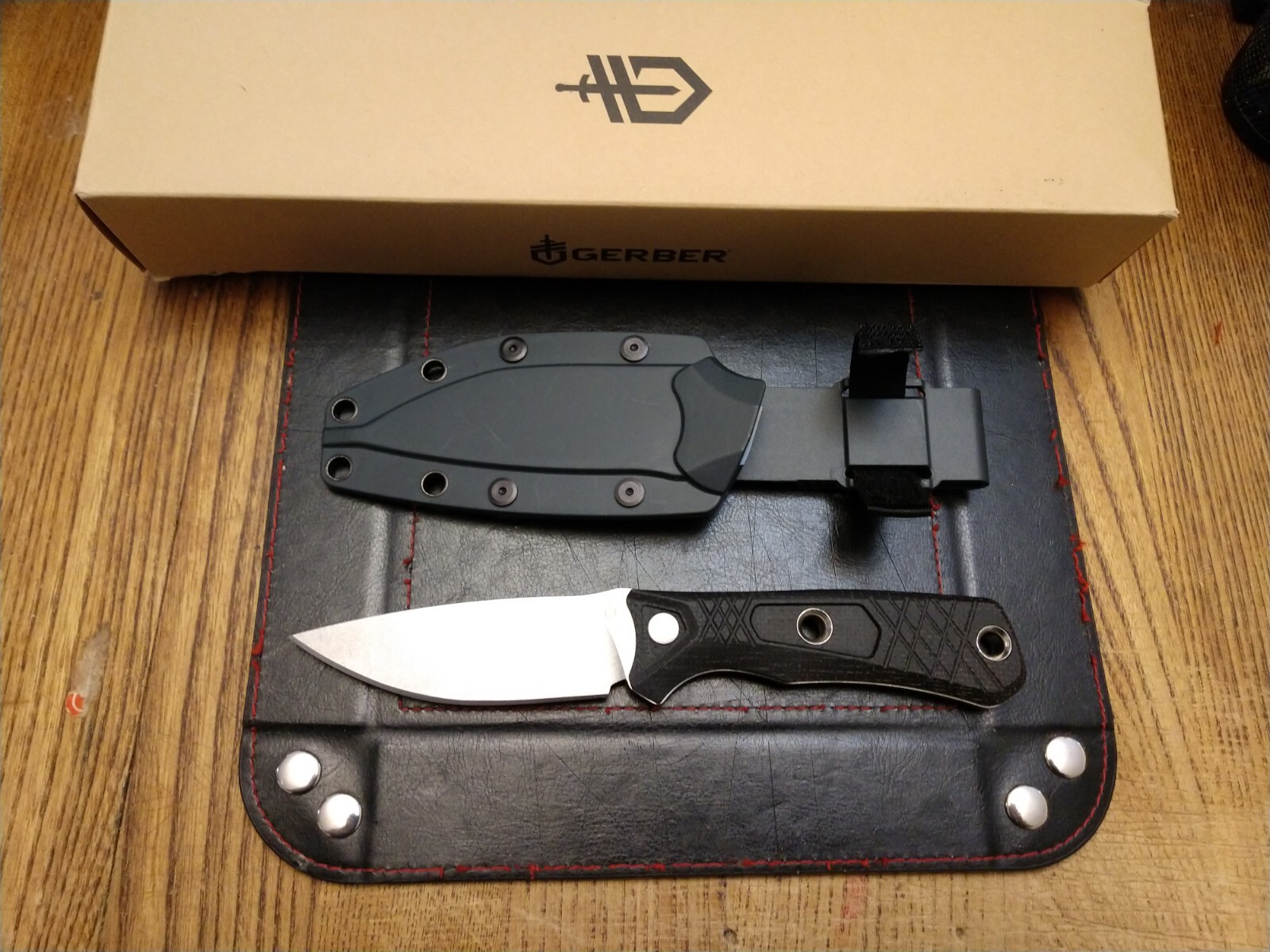 Gerber Convoy Knife 3.9 „S.S. Blade Micarta Handle & GFN Sheath New