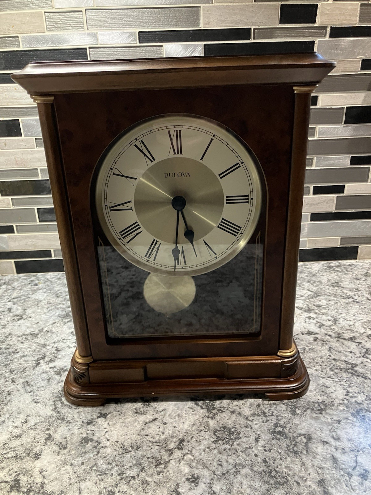 Bulova B1860 Vanderbilt Chiming Walnut Tabletop Mantel Clock Tested, Works!