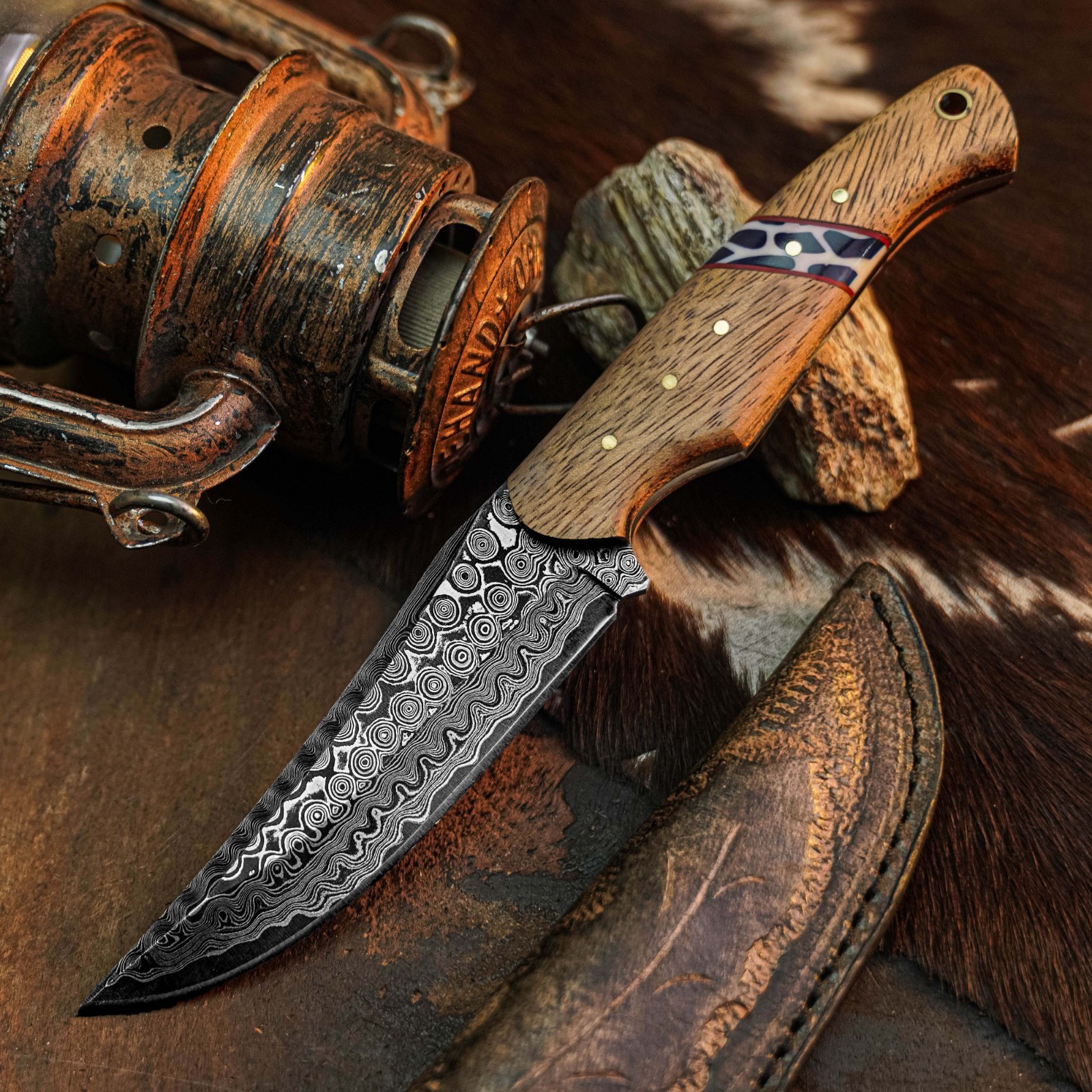 8.9″ Damascus Hunting Knife Full Tang Red Oak Handle Fix Blade Handle+Sheath