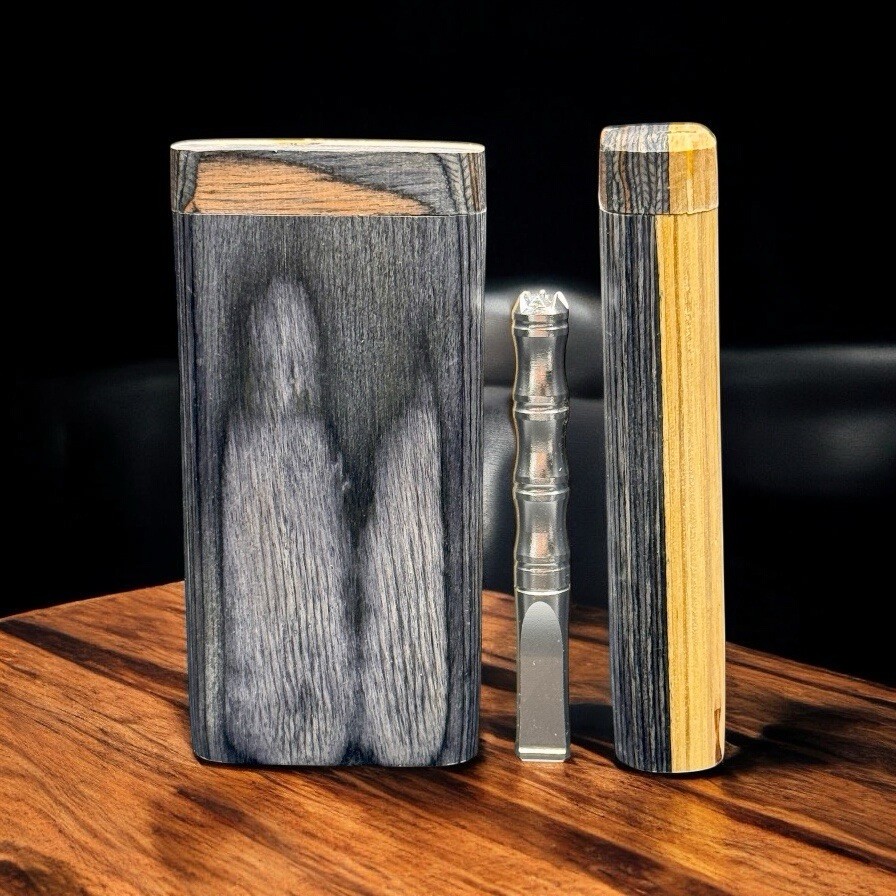 4” Black & White Wooden Dugout w/ Sharp Silver Metal One Hitter Pip
