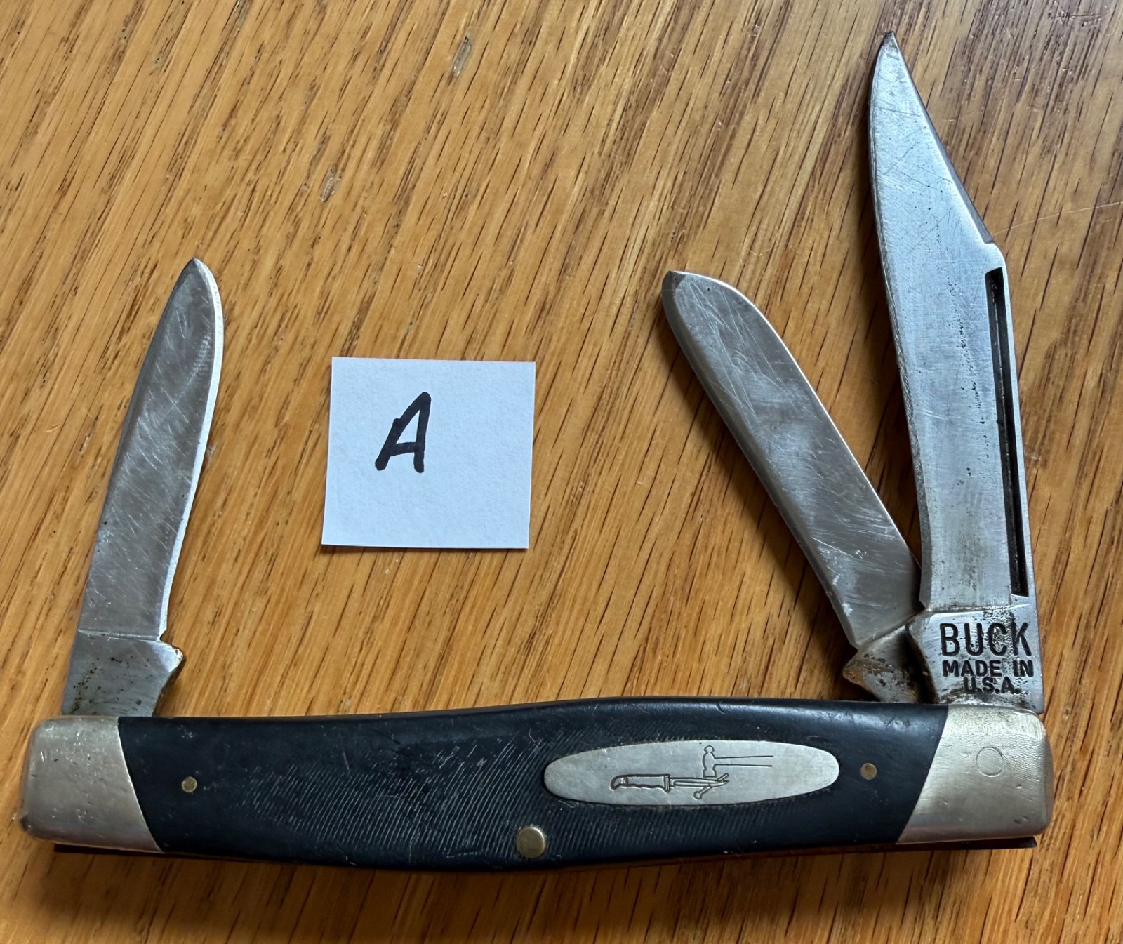 EARLY NO PATTERN NUMBER BUCK 301 STOCKMAN KNIFE USED N15