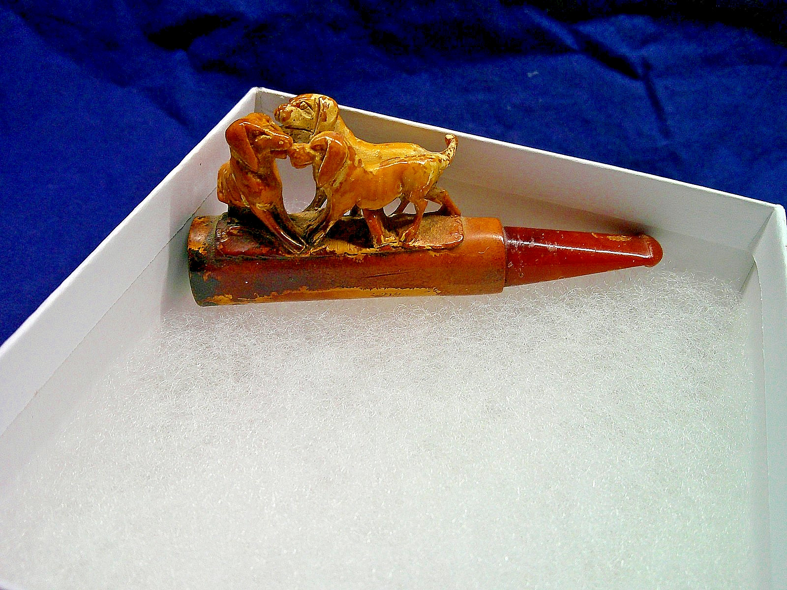 ✔️ANTIQUE CHEROOT MEERSCHAUM PIPE 3 DOGS OVER 100 YEARS OLD, STEM, WHITE BOX -9